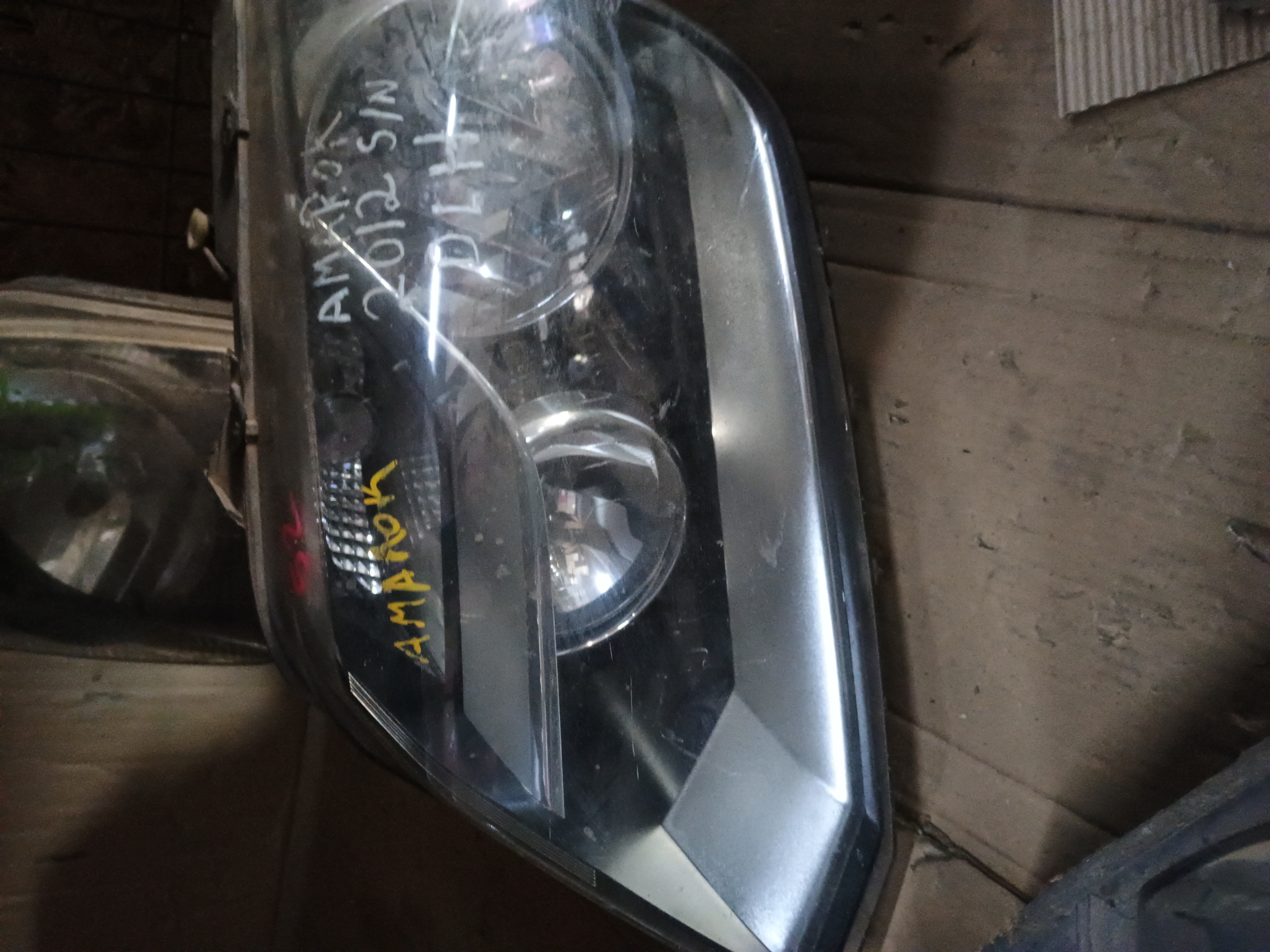 Optico izquierdo volkswagen amarok 2012 2013 2014 2015 2016