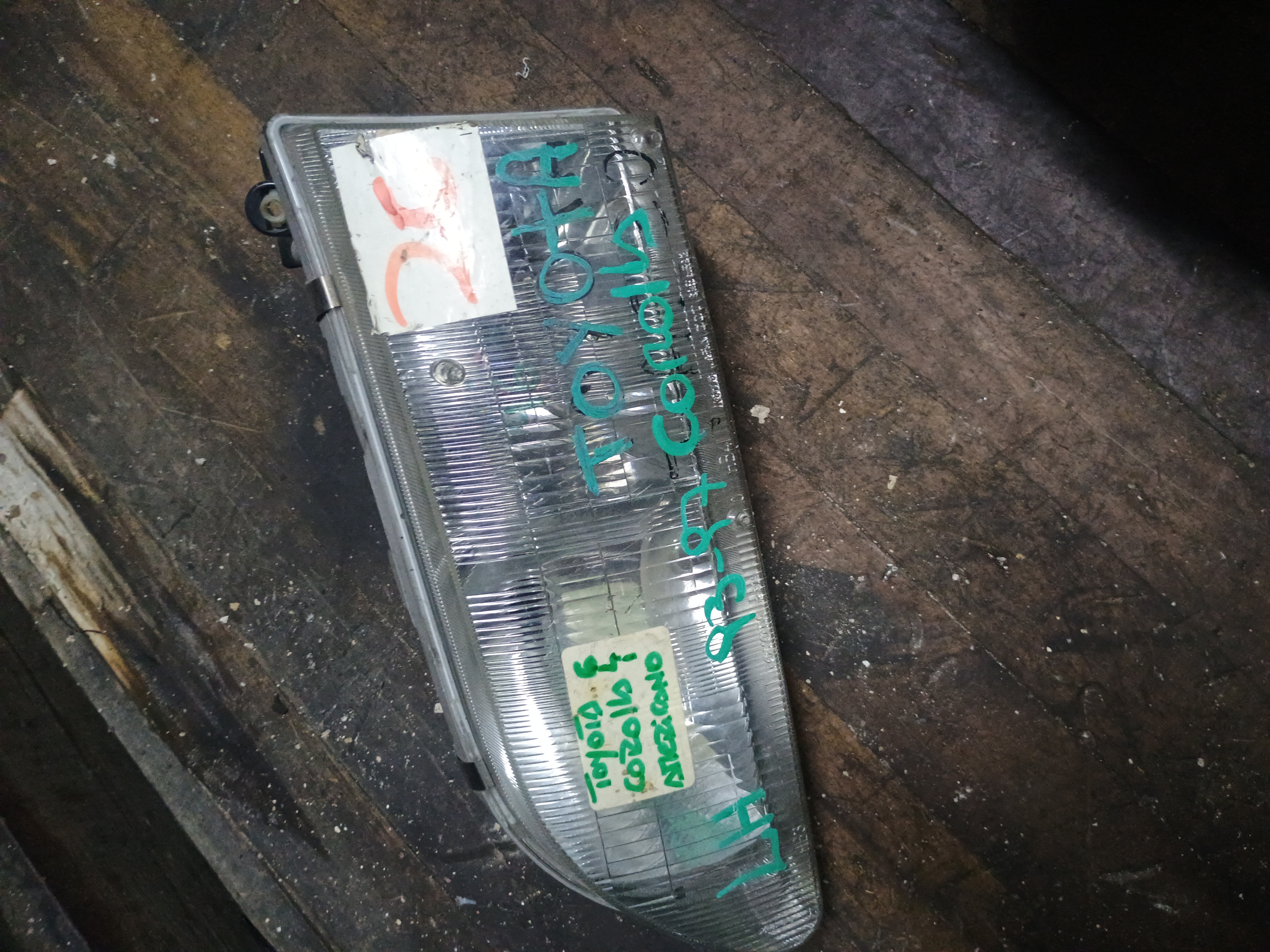 Optico izquierdo toyota corolla 1992 1993 1994 1995 1996 1997