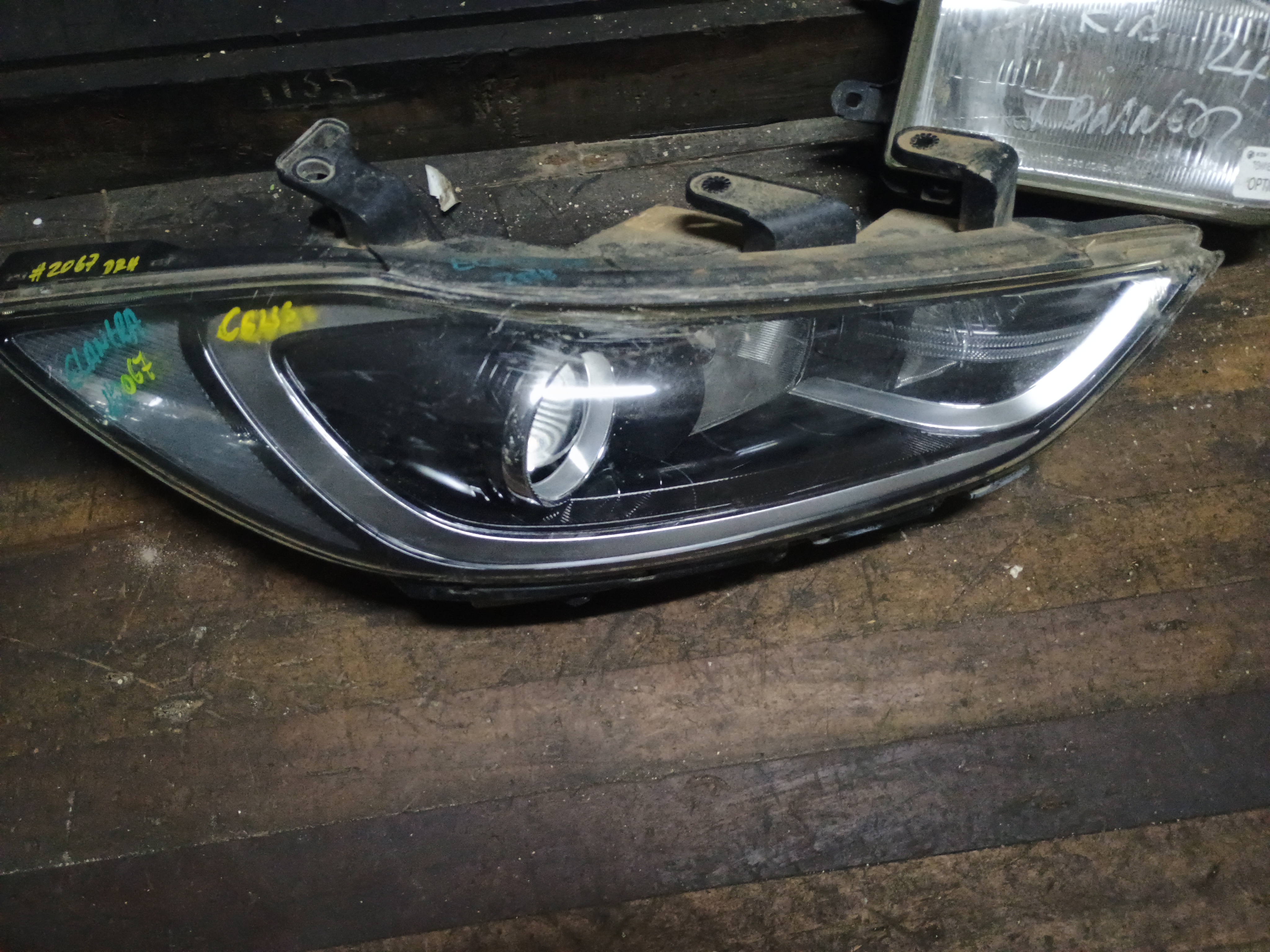 Optico derecho hyundai elantra 2018 2019 2020