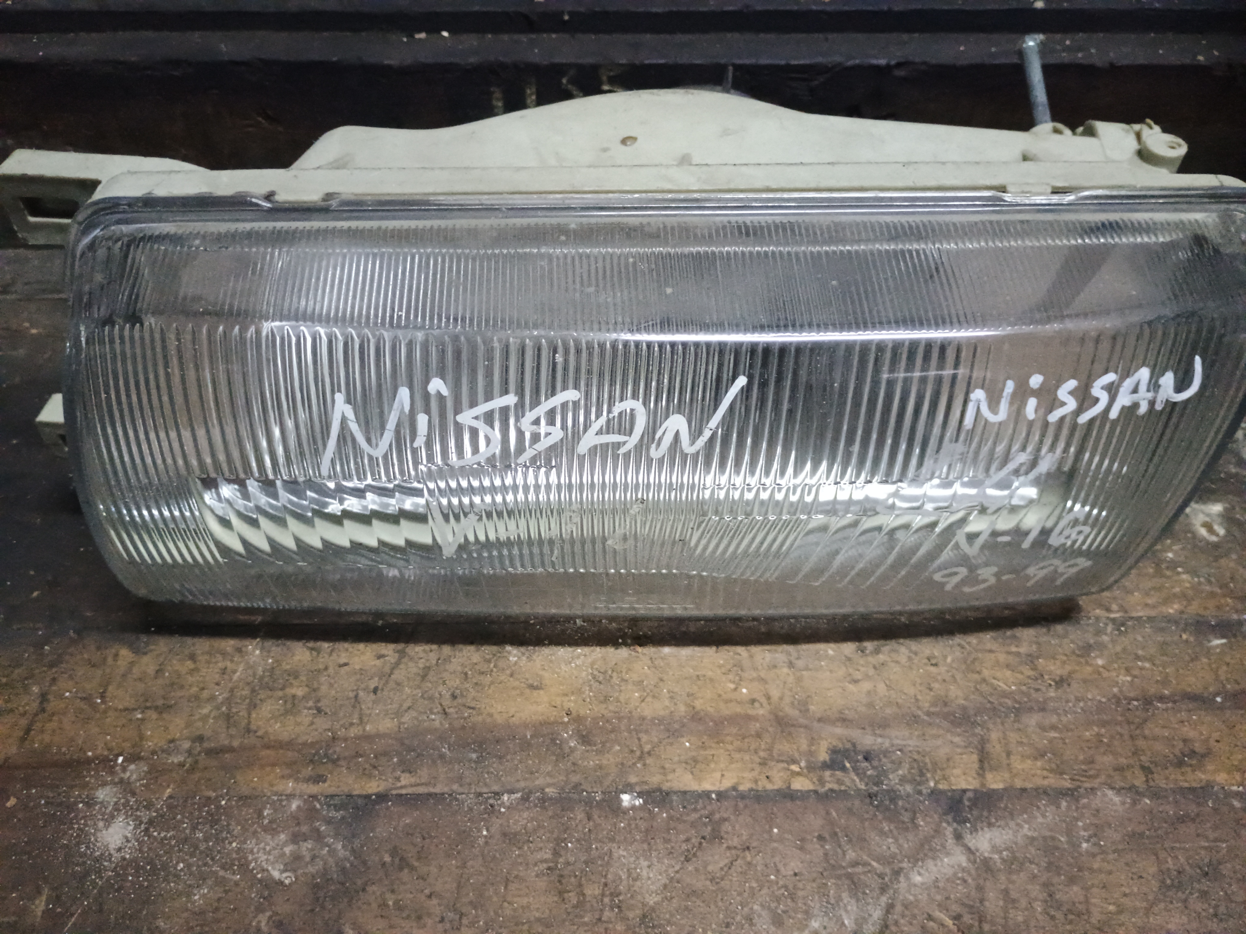 Optico izquierdo nissan v16 1992 1993 1994 1995 1996 1997