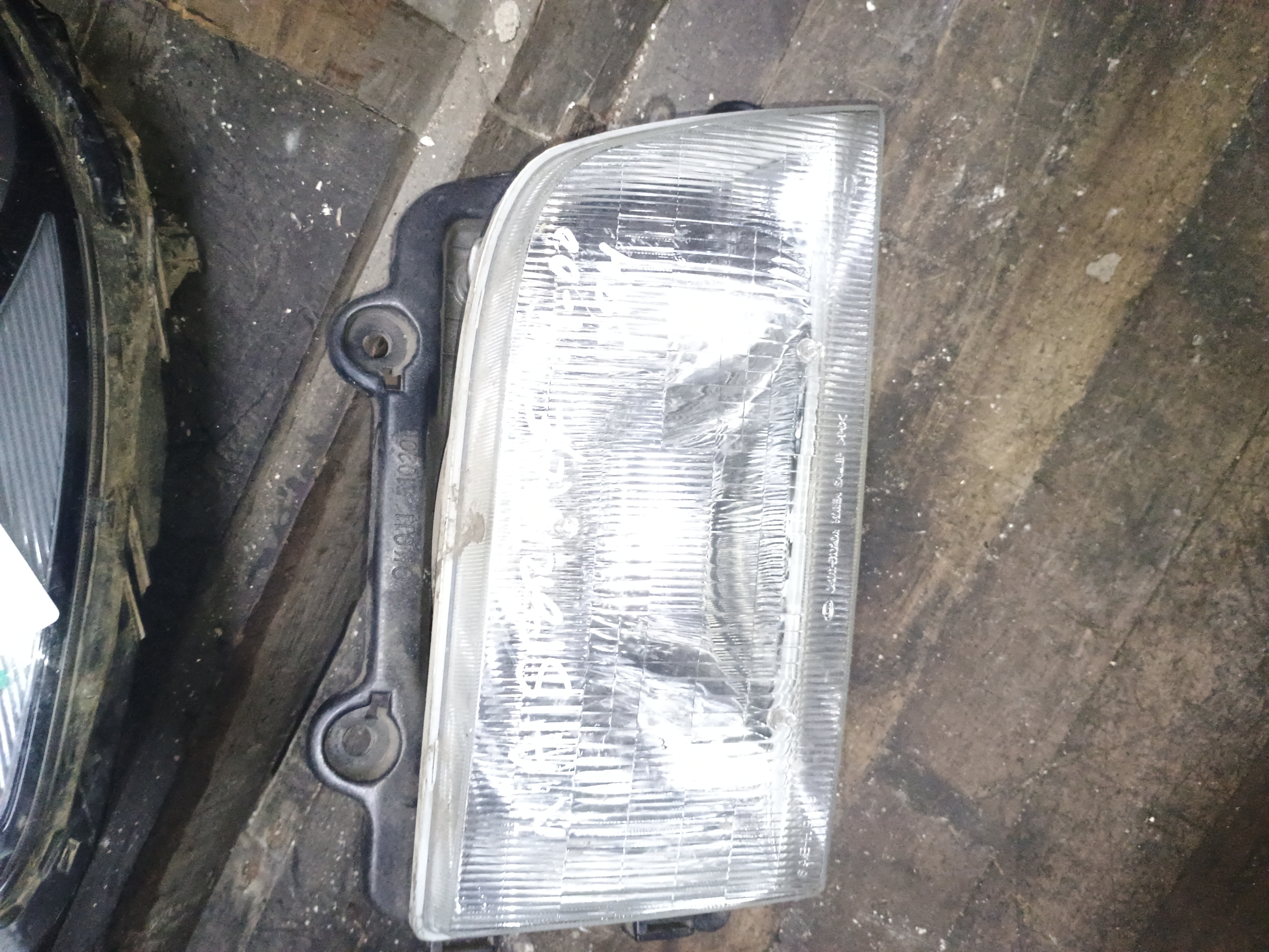 Optico derecho kia sportage 1995 1996 1997 1998 1999 2000 2001 2002