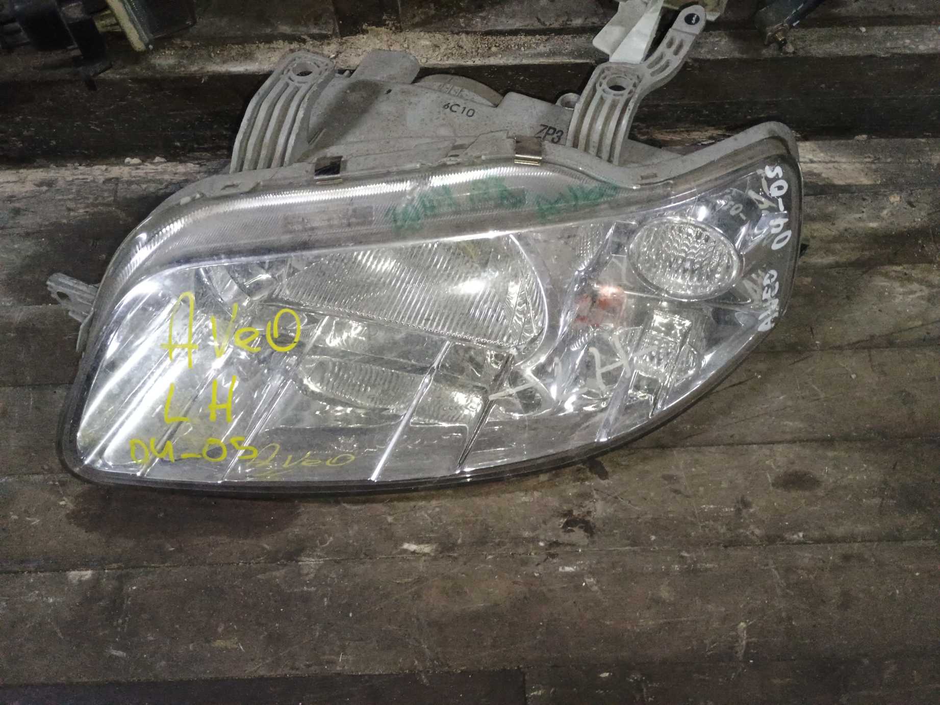 Optico izquierdo chevrolet aveo 2004 2005