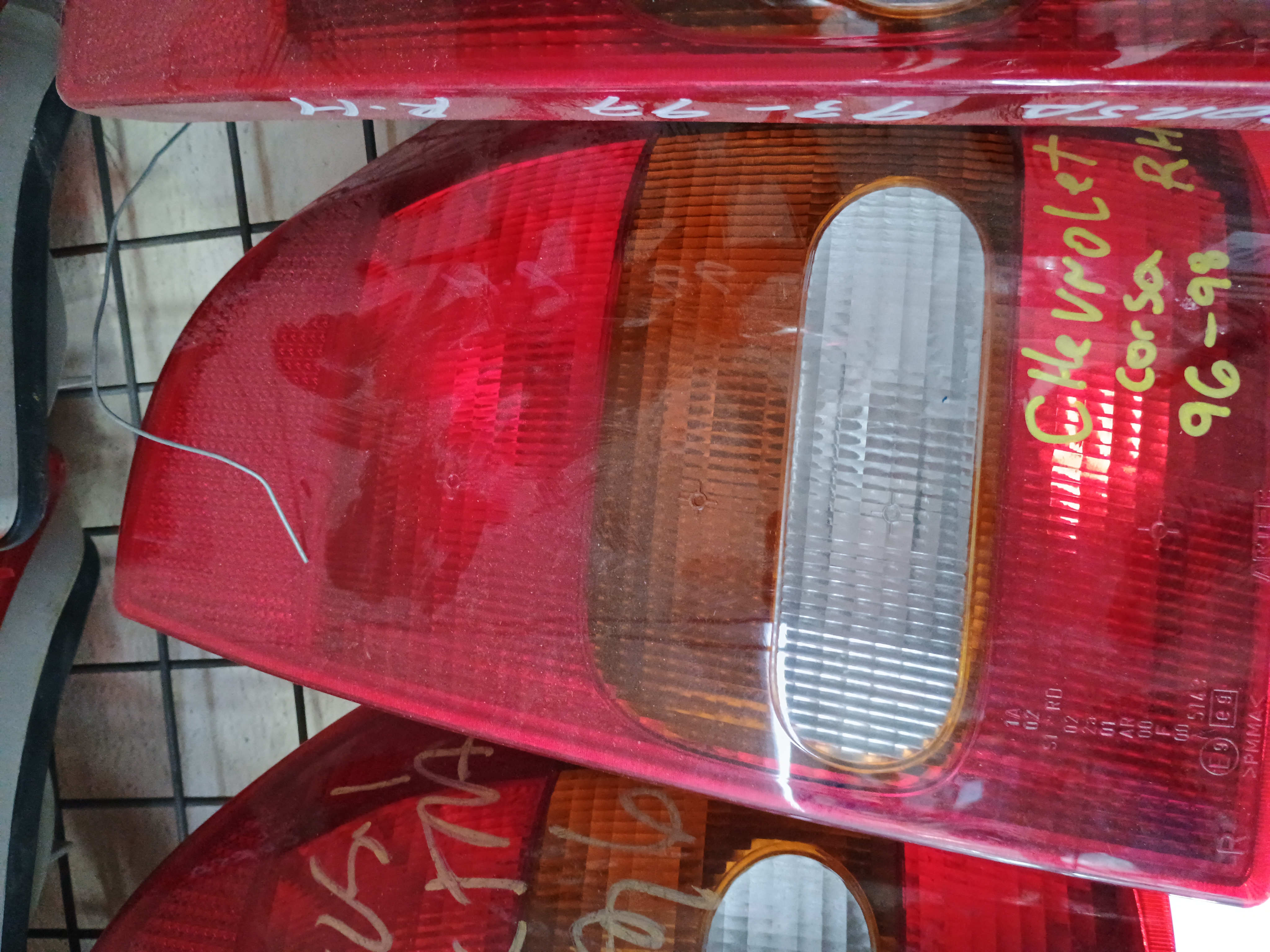 Foco trasero derecho chevrolet corsa 1993 1994 1995 1996 1997 1998