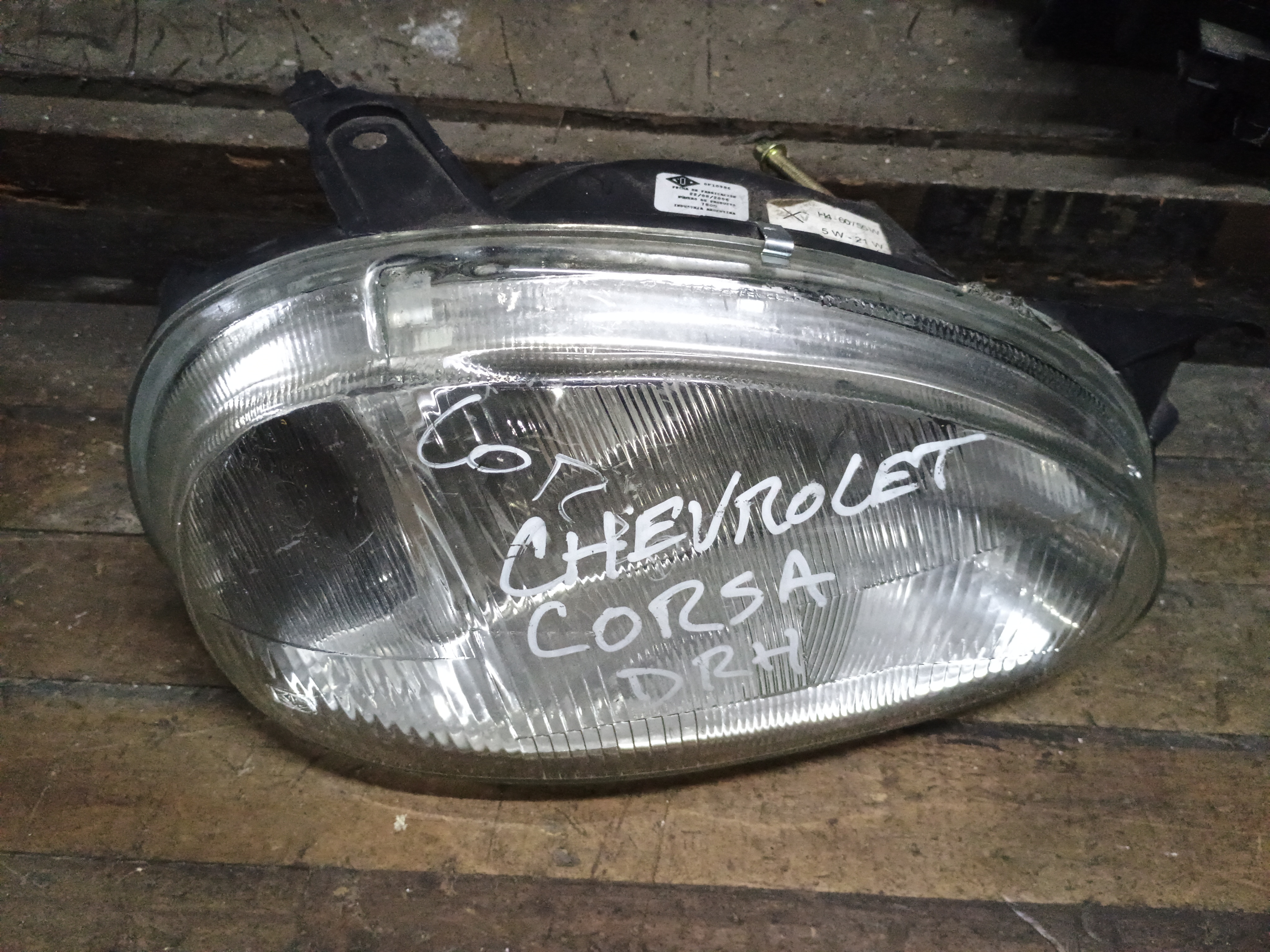 Optico derecho chevrolet corsa 1995 1996 1997 1998 1999