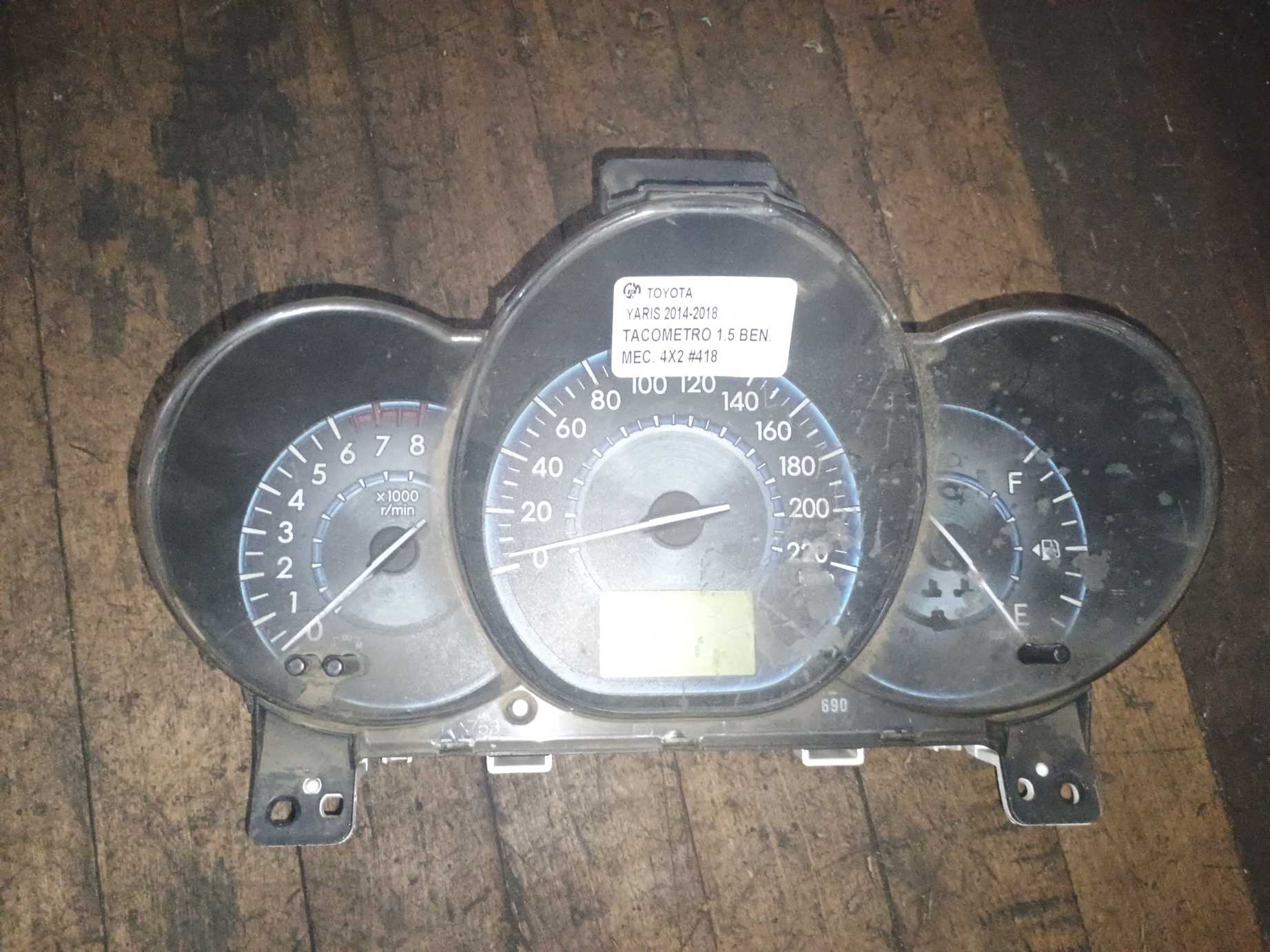 Tacometro (sinoptico) toyota yaris 2014 2015 2016 2017 2018