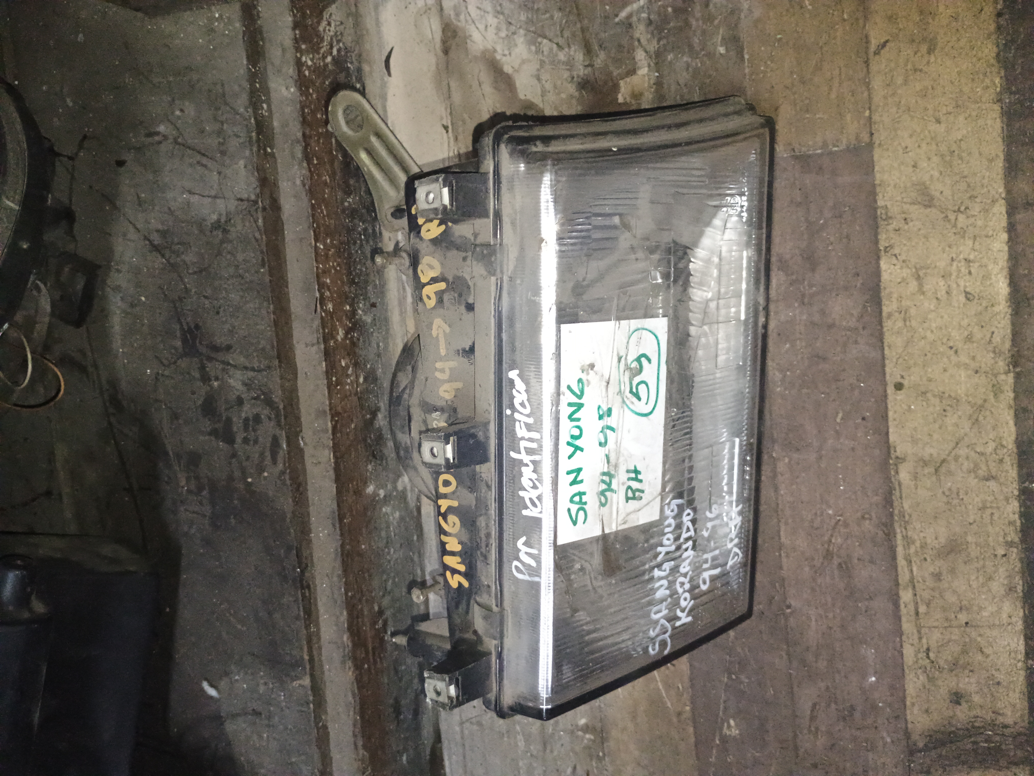 Optico derecho ssangyong korando 1993 1994 1995 1996 1997 1998