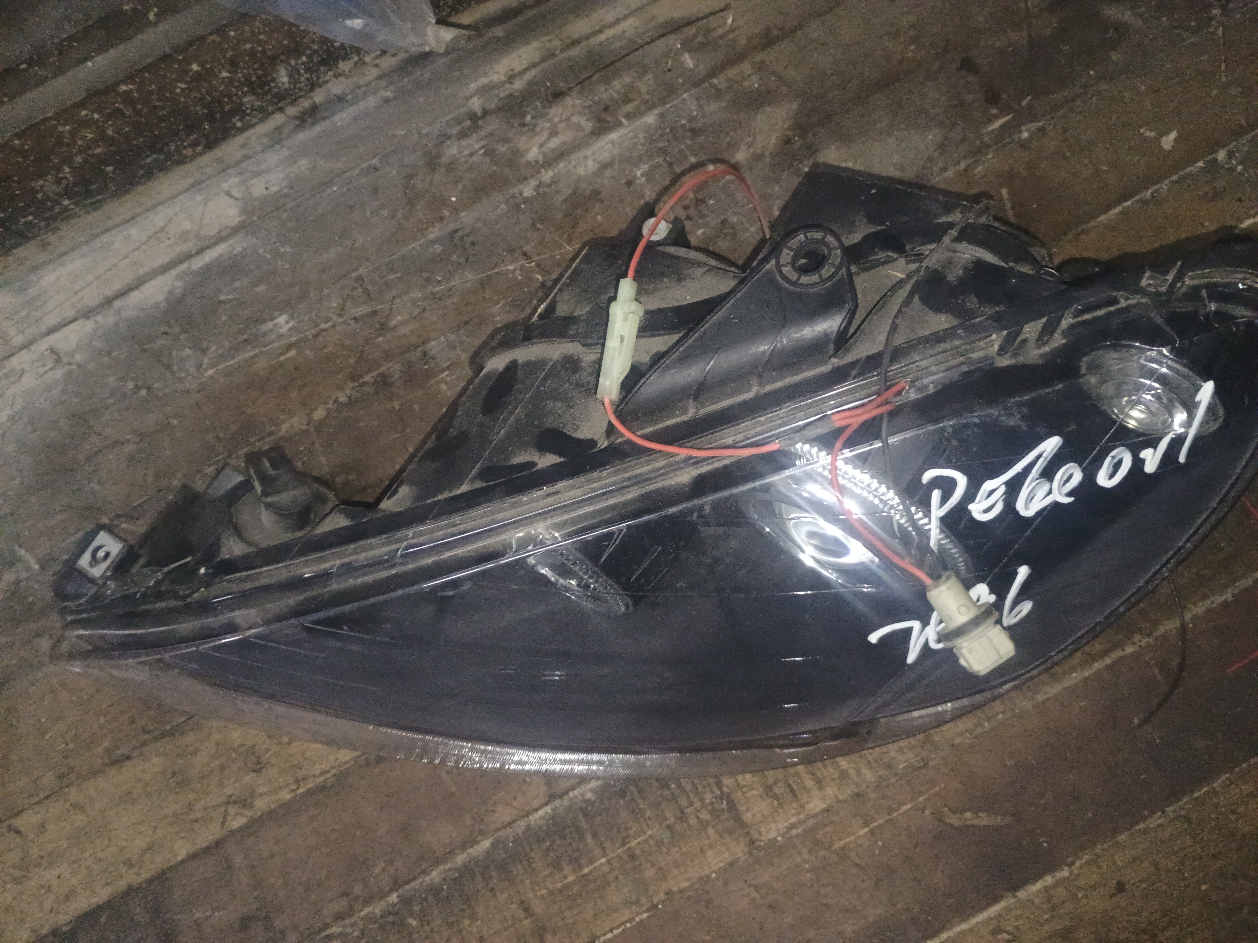 Optico izquierdo peugeot 206 1997 1998 1999 2000 2001