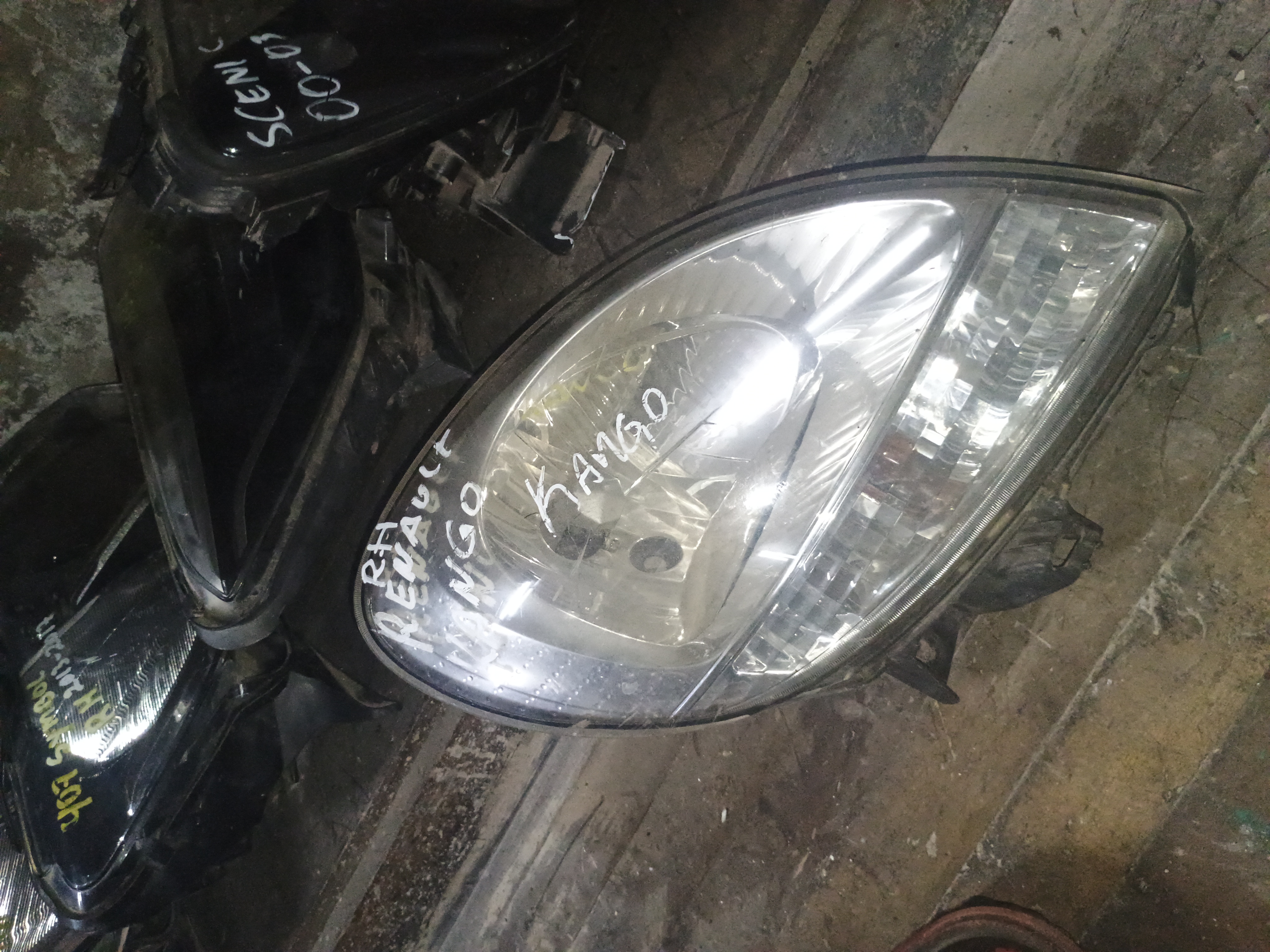 Optico derecho renault dokker 2009 2010 2011 2012 2013