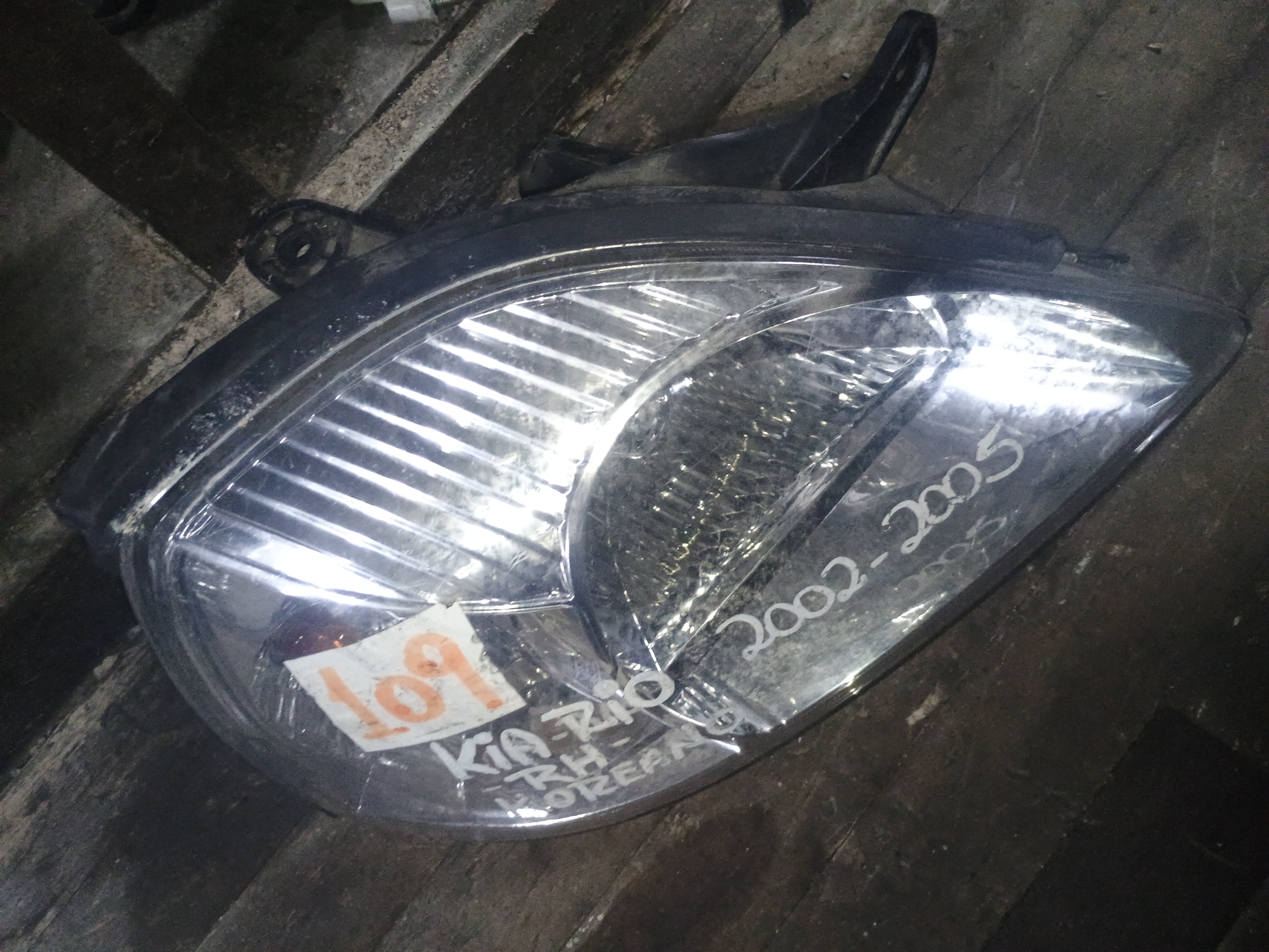 Optico derecho kia rio 2002 2003 2004 2005