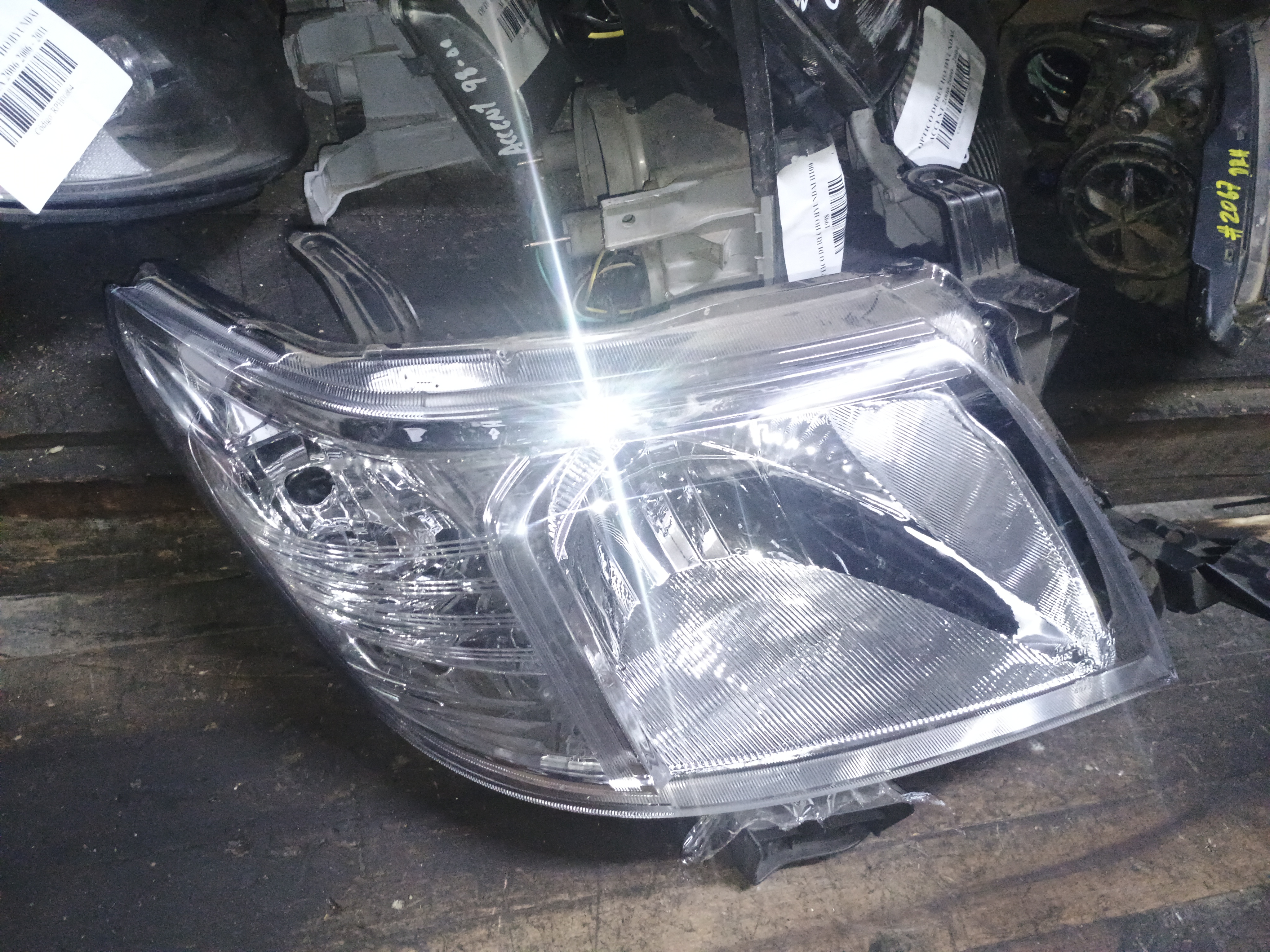Optico derecho toyota hilux 2012 2013 2014 2015