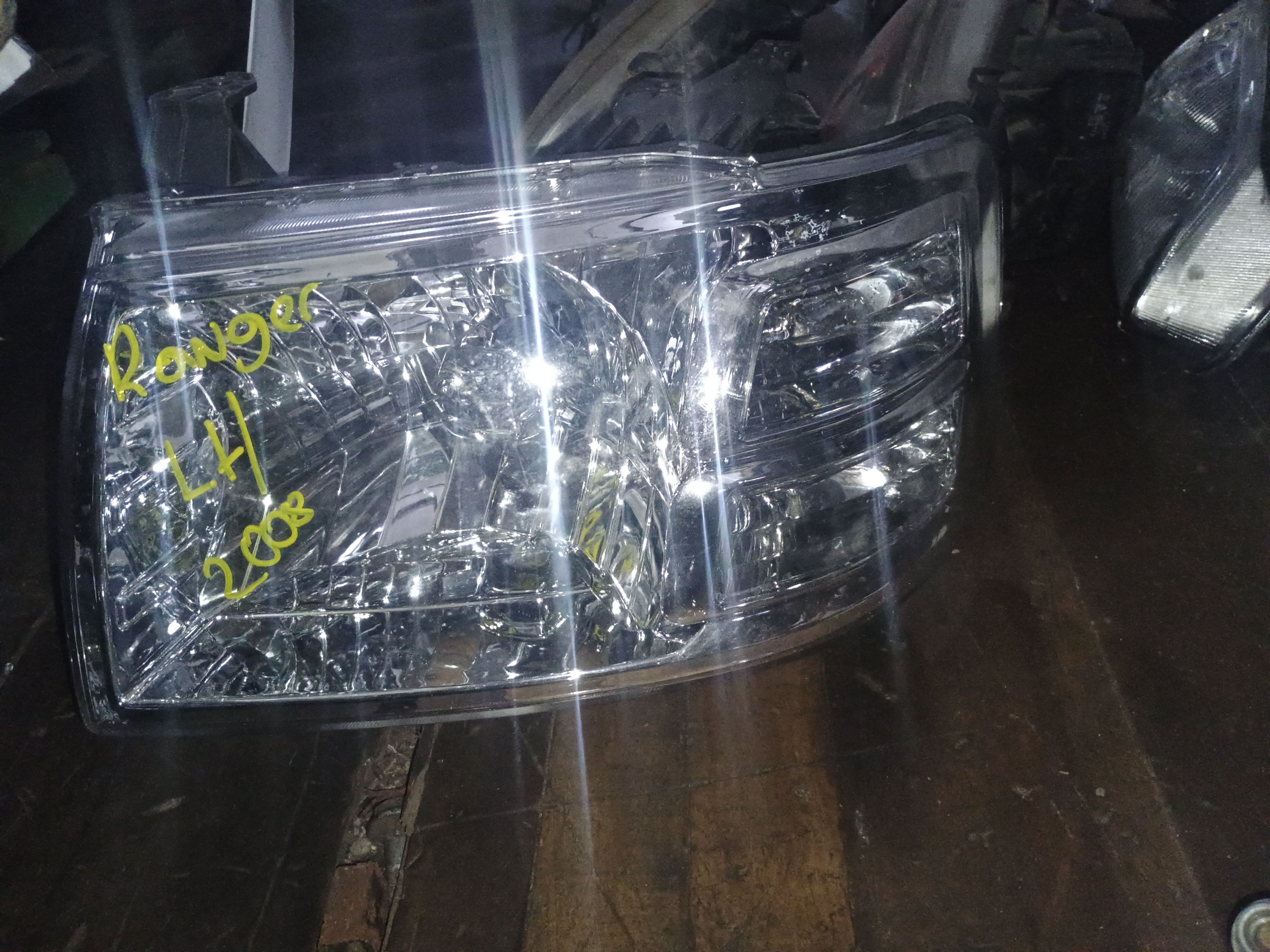 Optico izquierdo ford ranger 2008 2009 2010 2011 2012