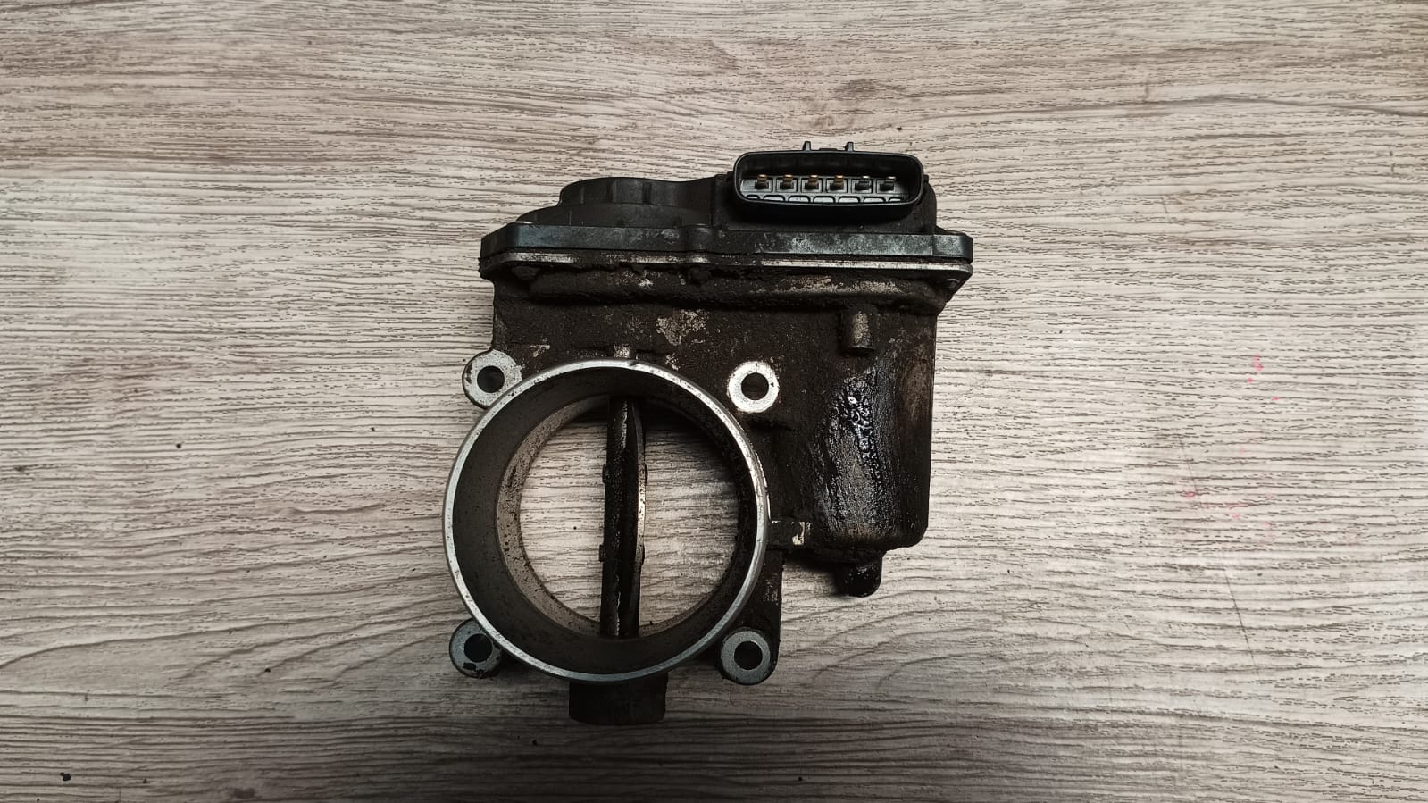 Cuerpo de aceleracion mitsubishi l200