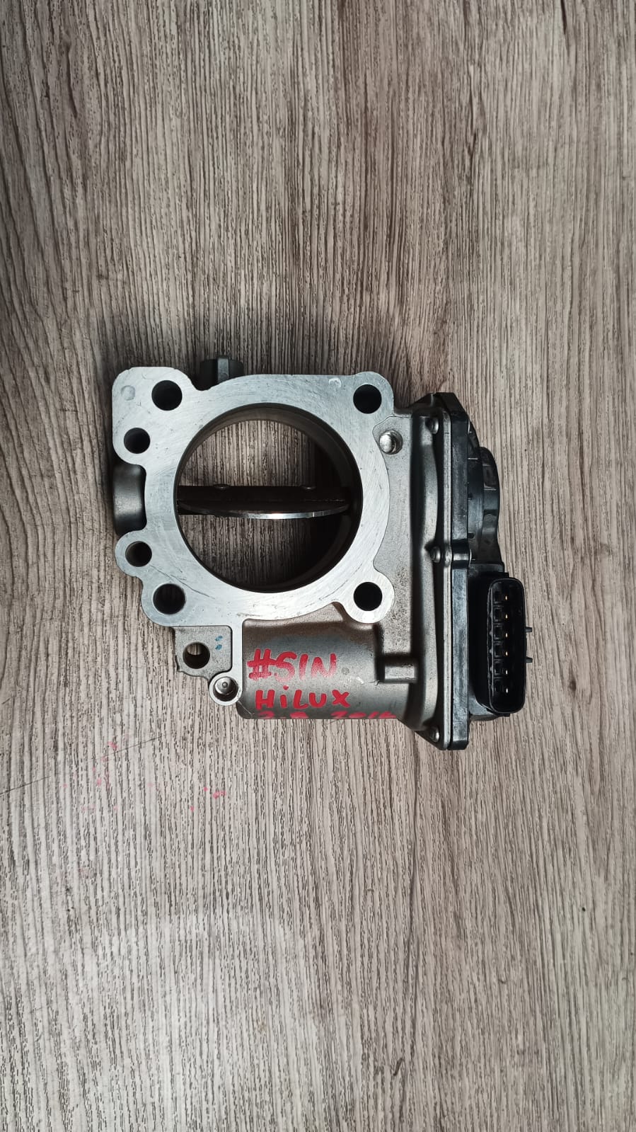 Cuerpo de aceleracion toyota hilux