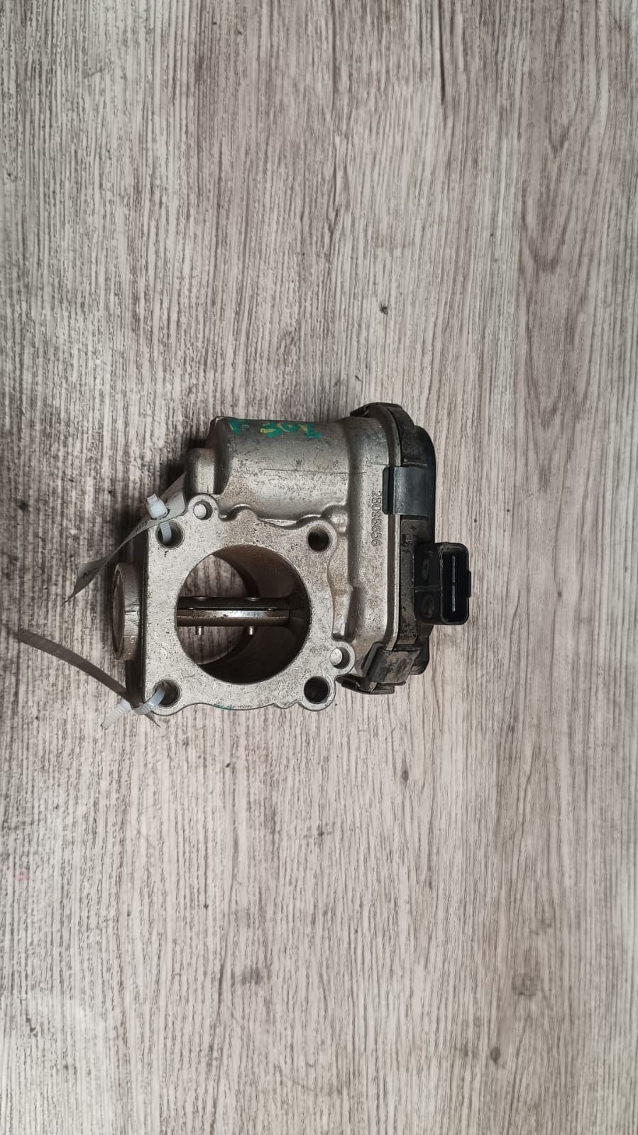 Cuerpo de aceleracion peugeot 301