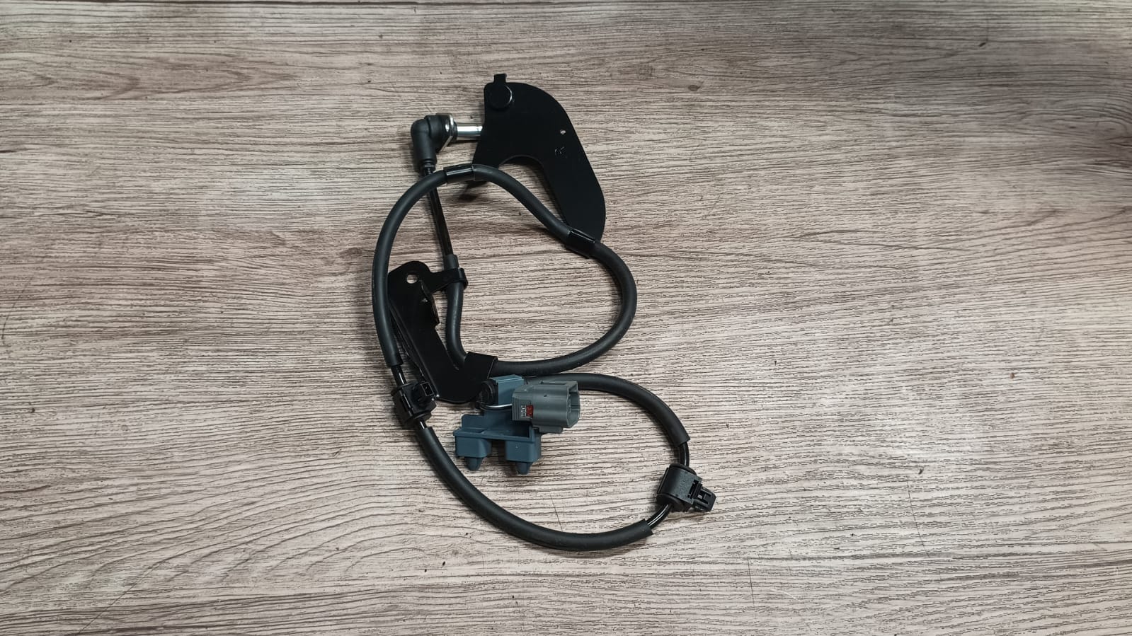 Sensor abs delantero derecho chevrolet dmax