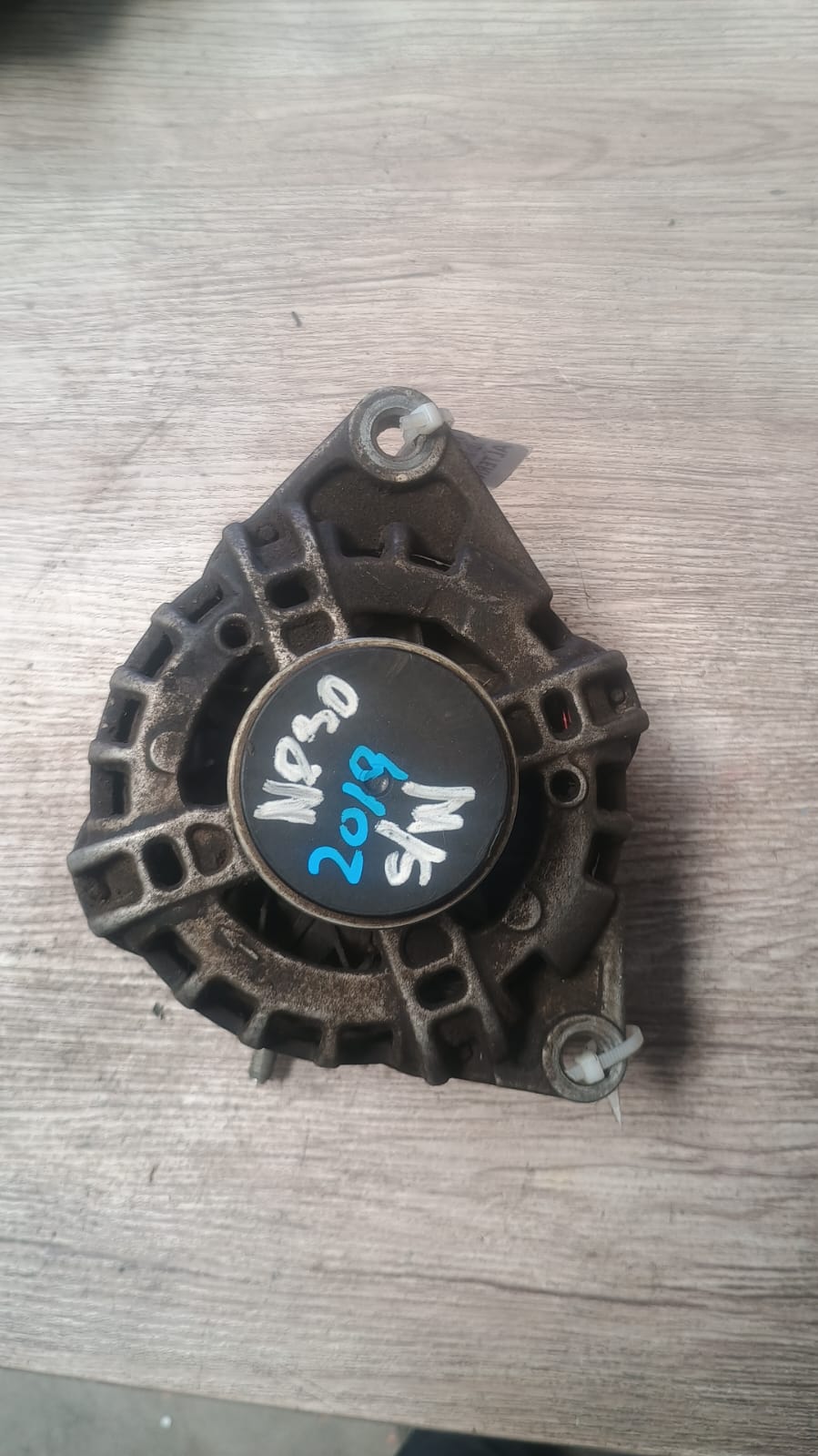 Alternador nissan np300
