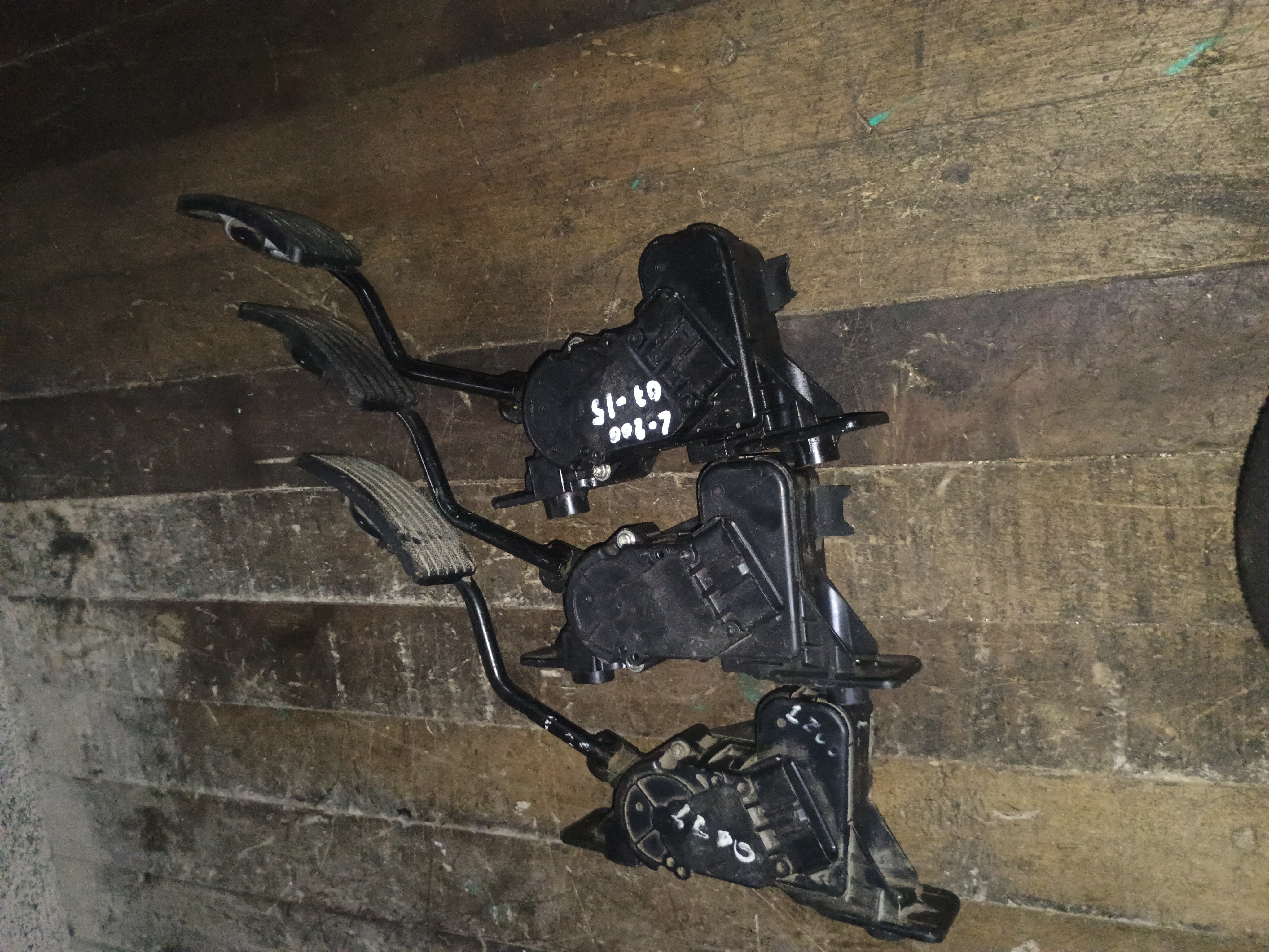 Pedal de aceleracion mitsubishi l200 2007 2008 2009 2010 2011 2012 2013 2014