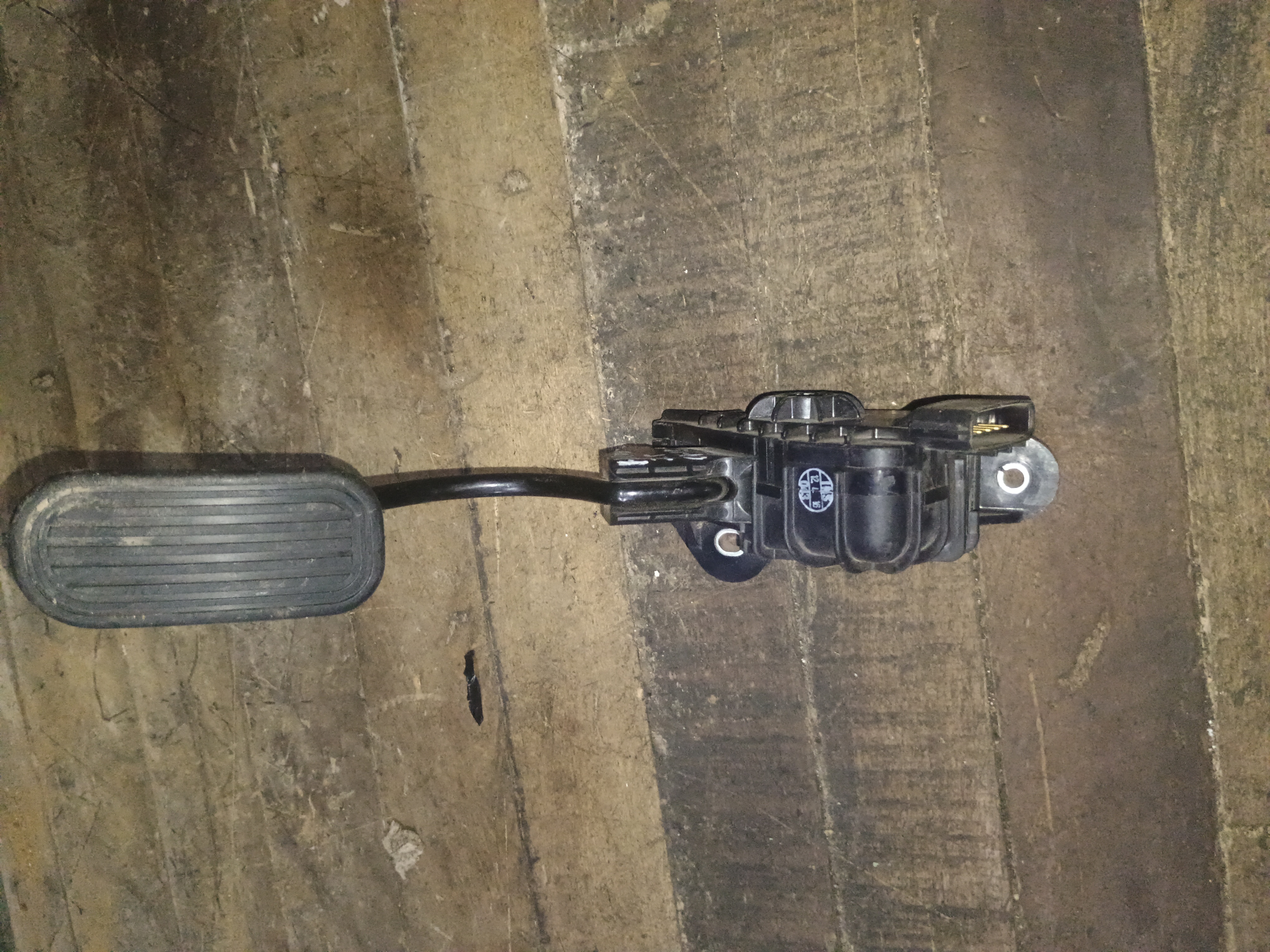 Pedal de aceleracion toyota hilux 2010 2011 2012 2013 2014 2015