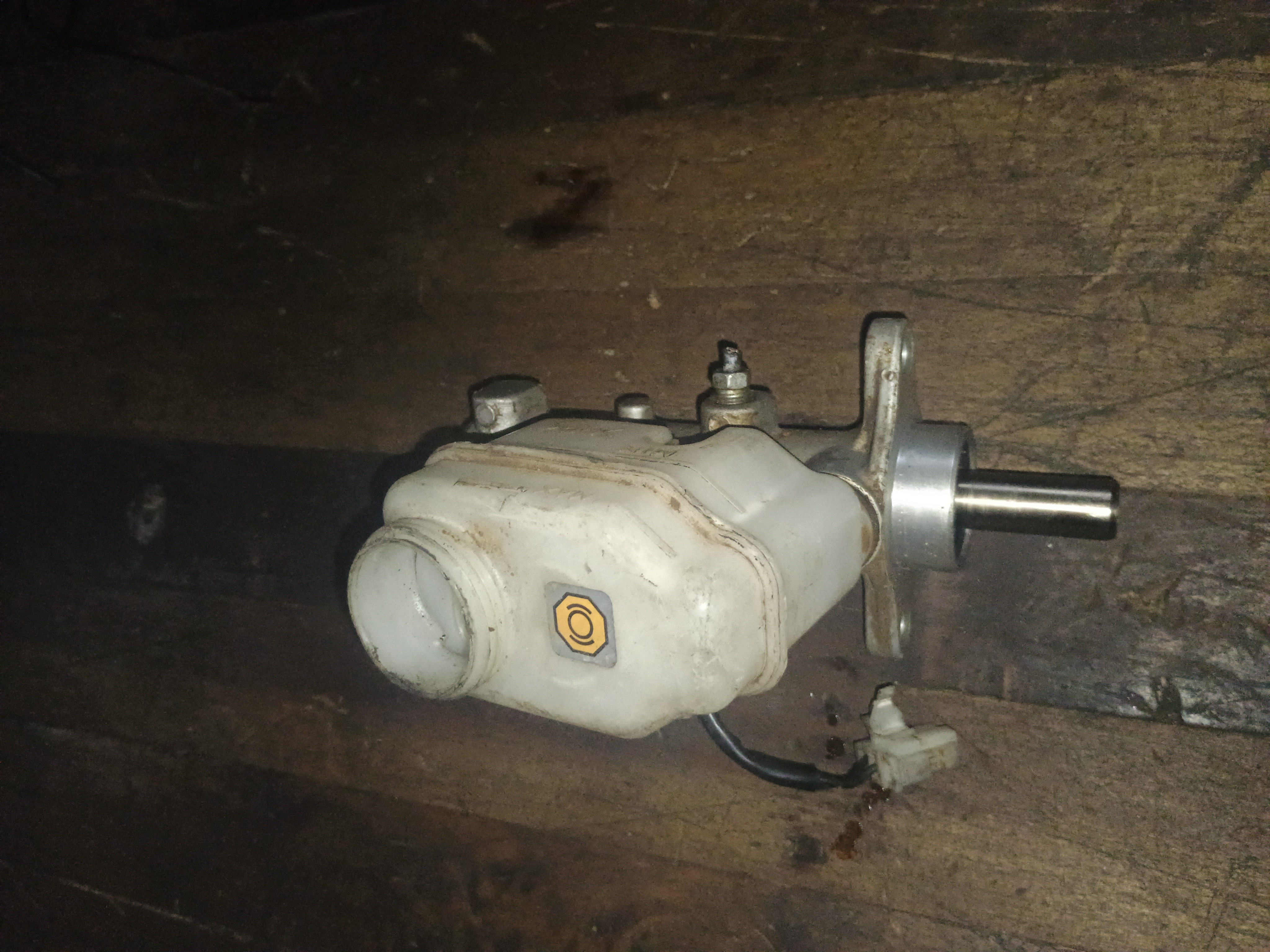 Bomba de freno ford ranger
