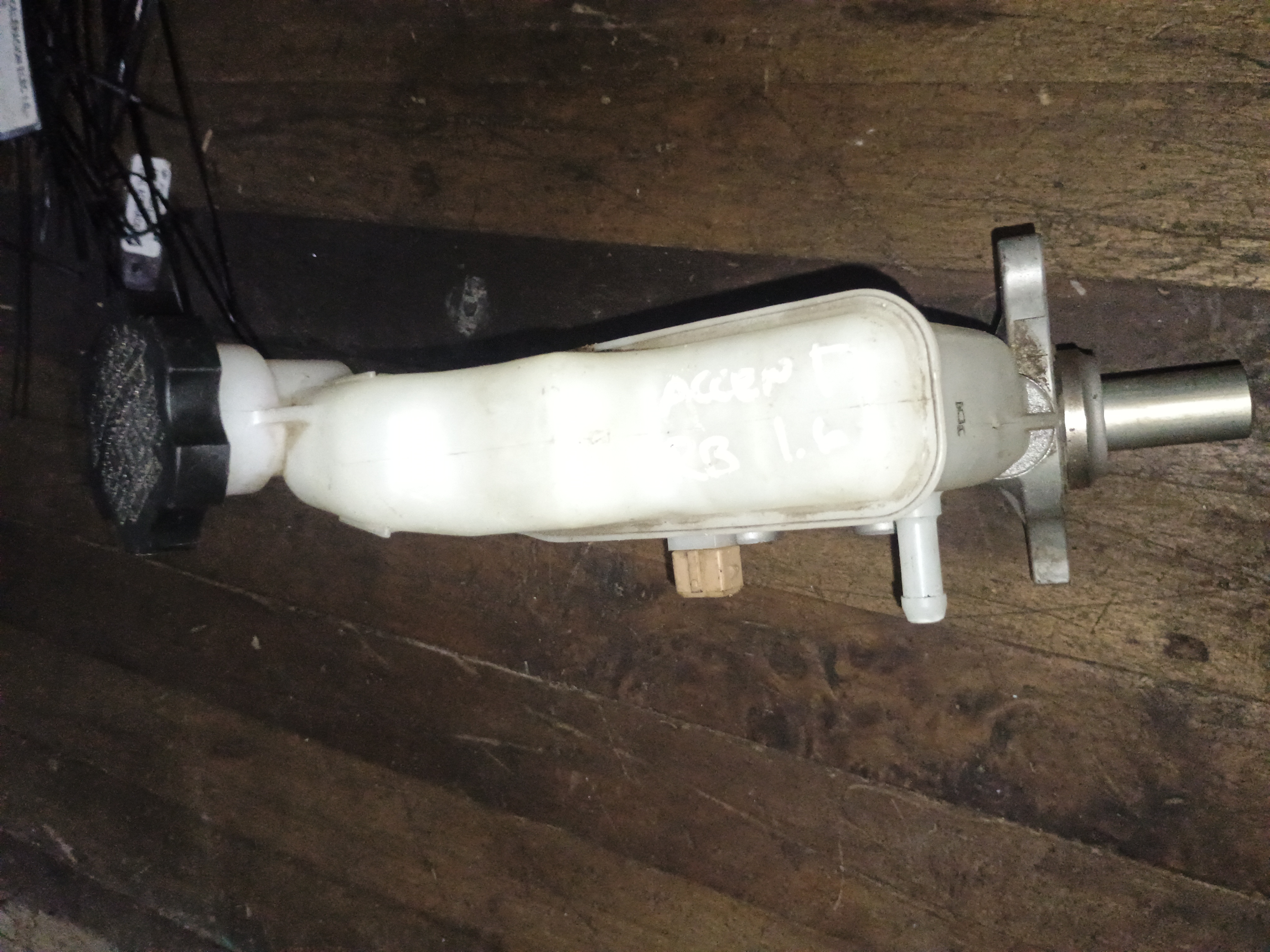 Bomba de freno hyundai accent rb 2019 2020 2021 2022