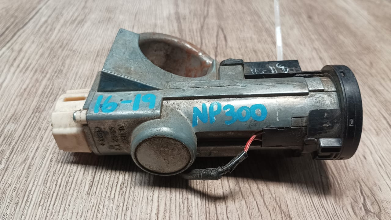 Chapa de contacto nissan np300 2016 2017 2018 2019 2020