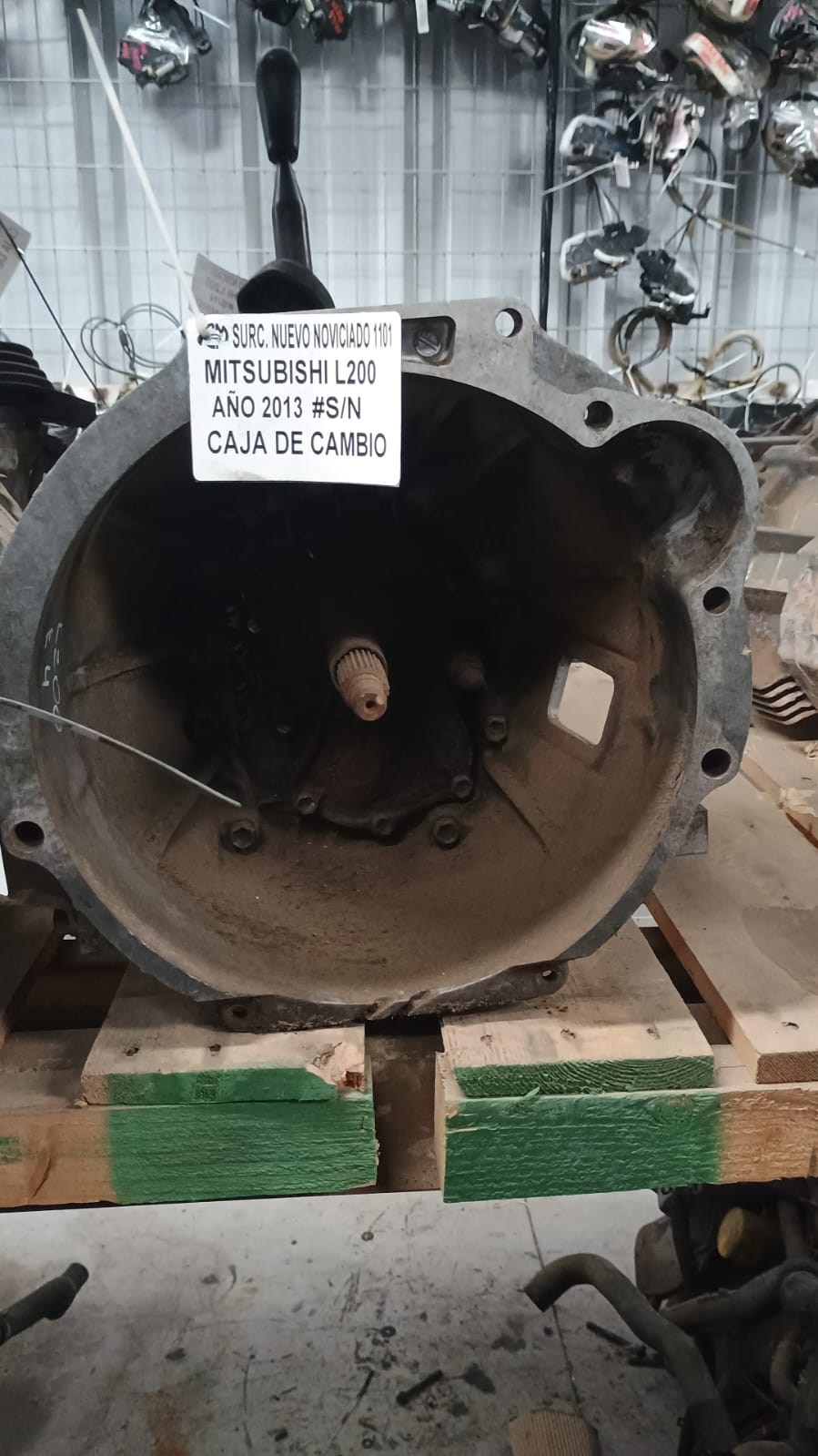 Caja de cambio mecanica mitsubishi l200