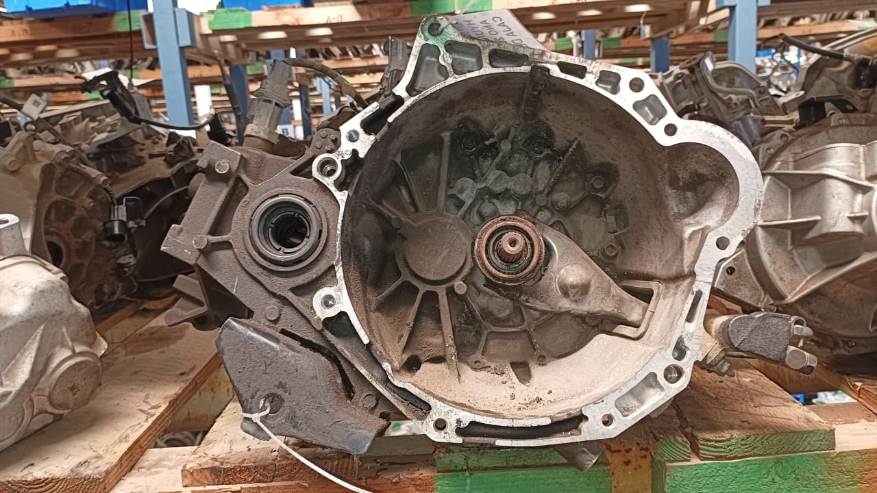 Caja de cambio mecanica hyundai accent