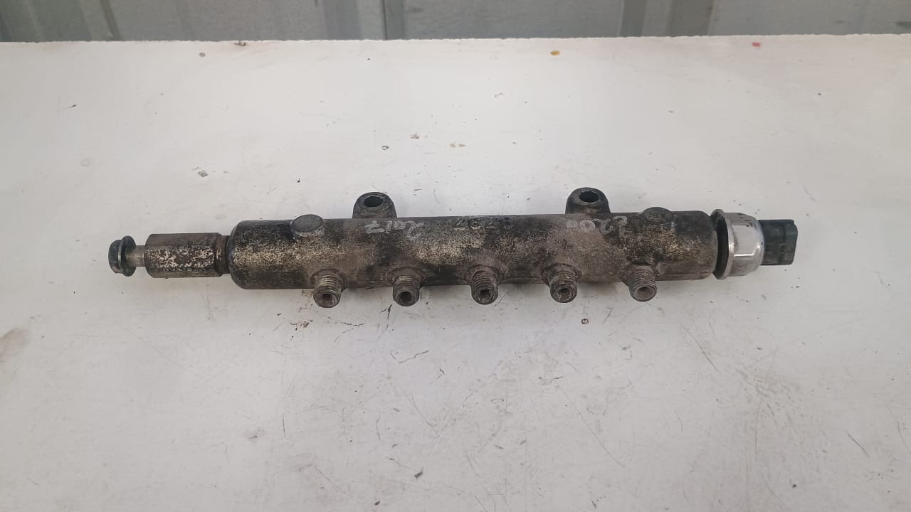 Riel de inyeccion diesel con bulbo mitsubishi l200