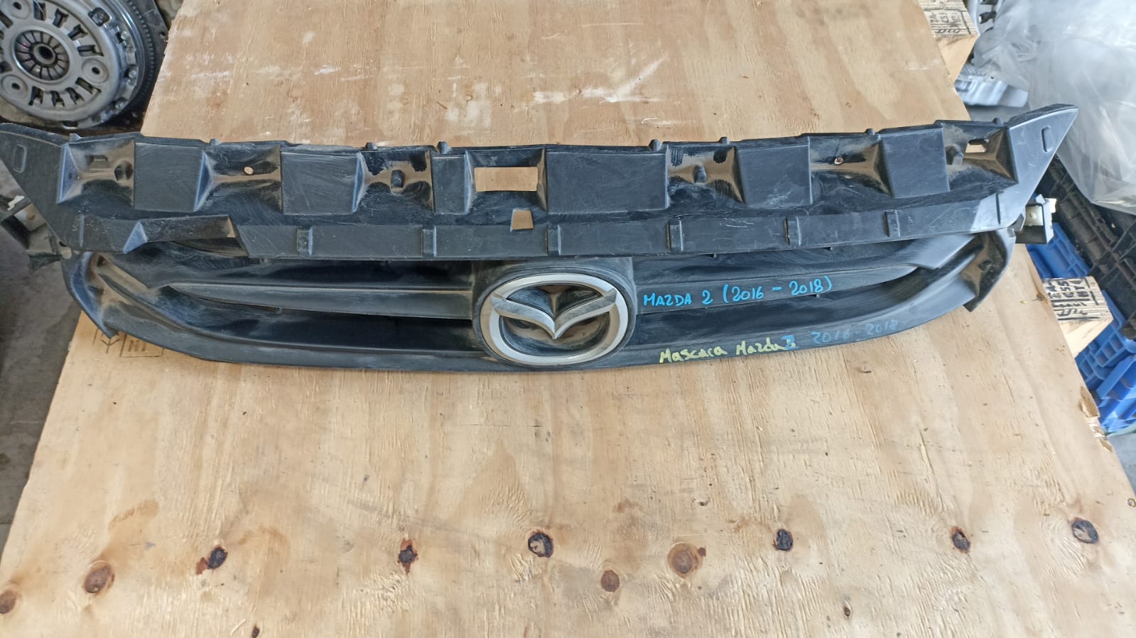 Mascara mazda 2