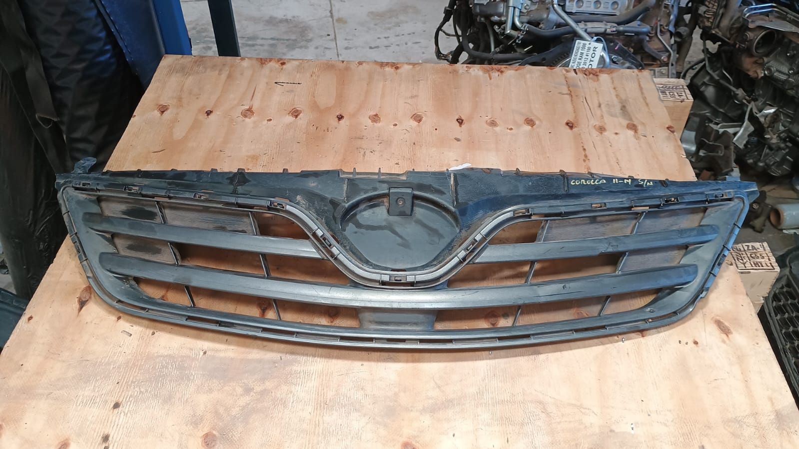 Mascara toyota corolla
