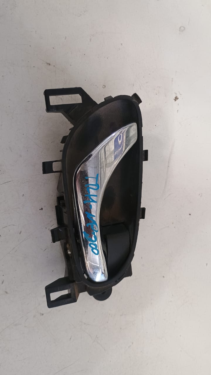 Manilla interior trasera derecha nissan np300
