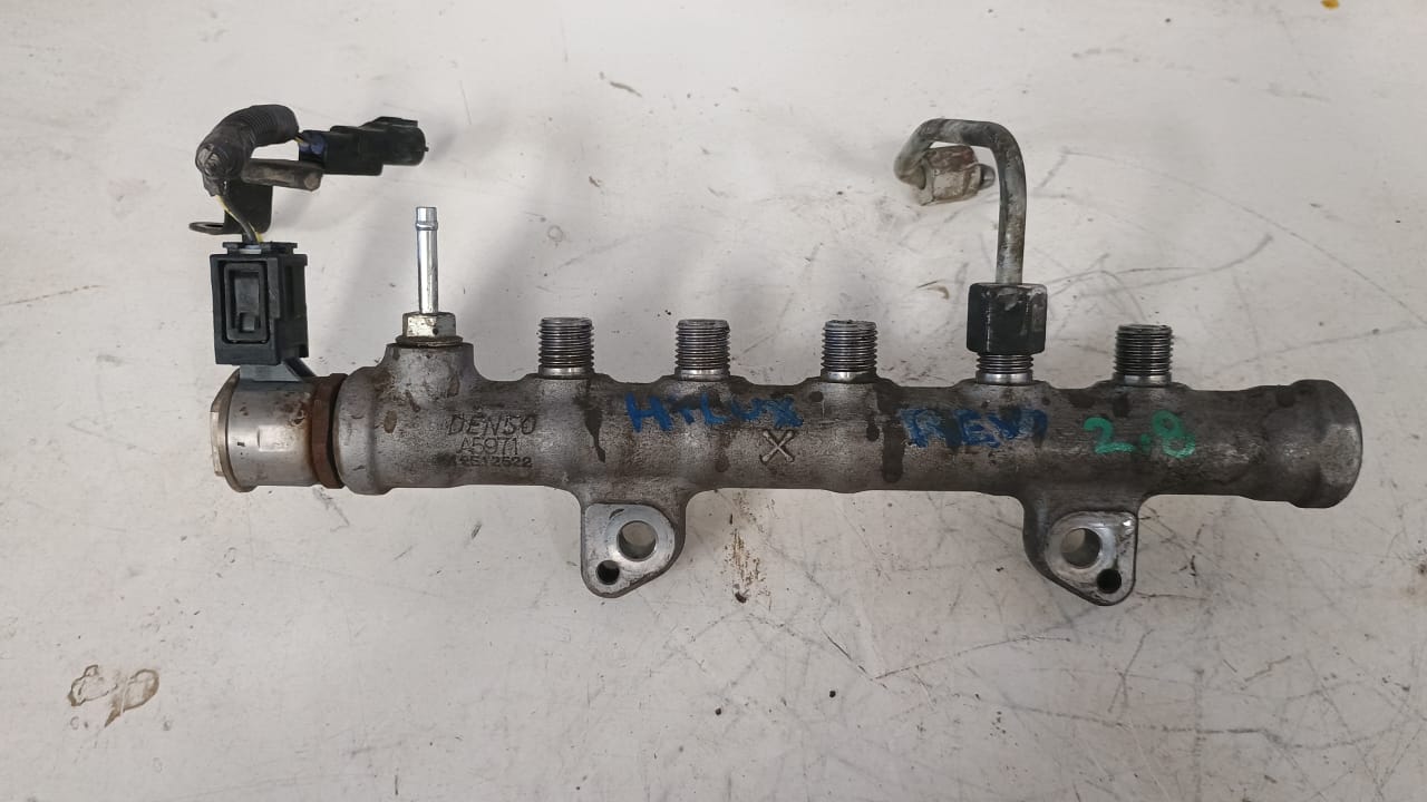 Riel de inyeccion diesel con bulbo toyota hilux