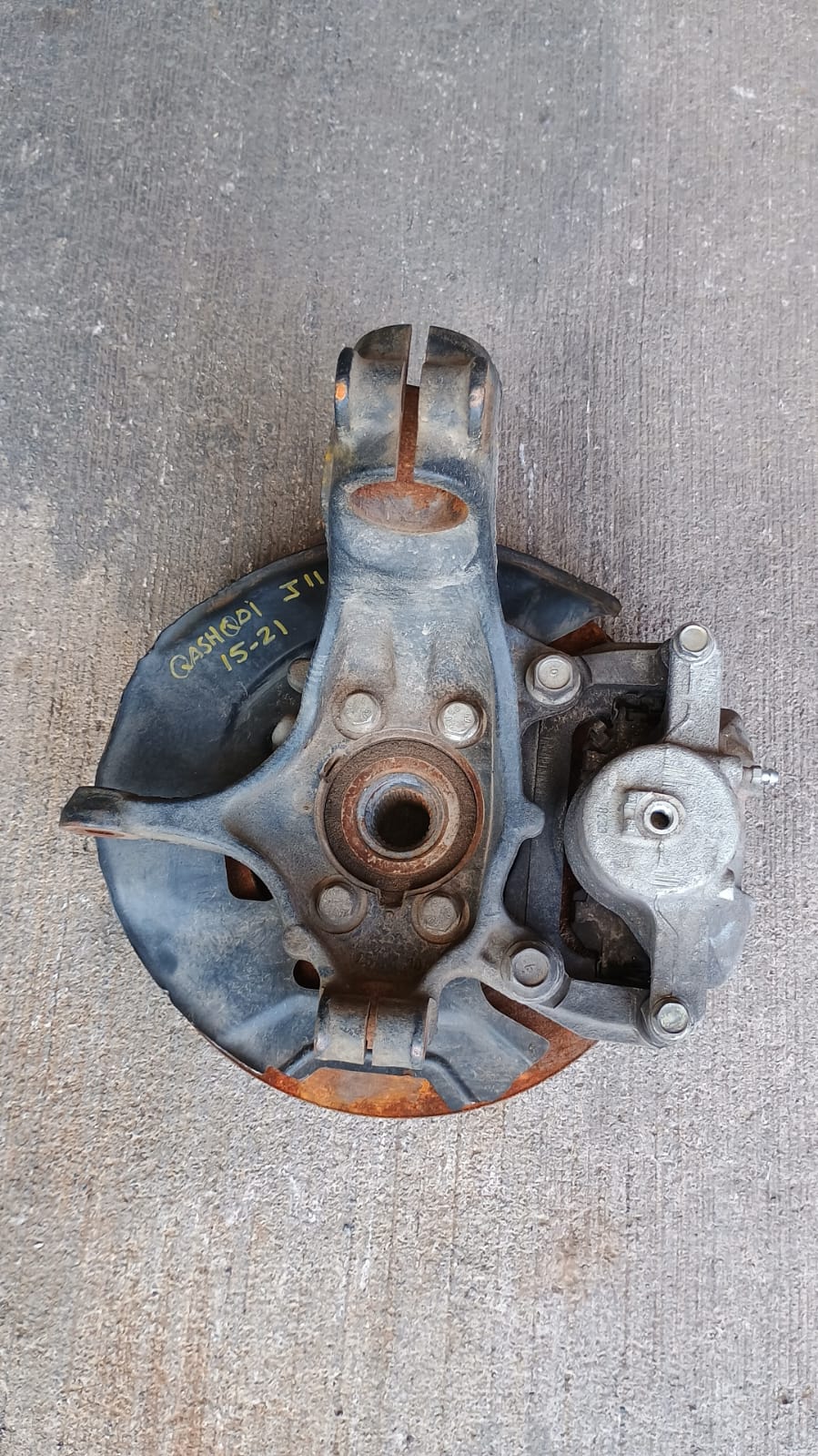 Muñon delantero izquierdo nissan qashqai
