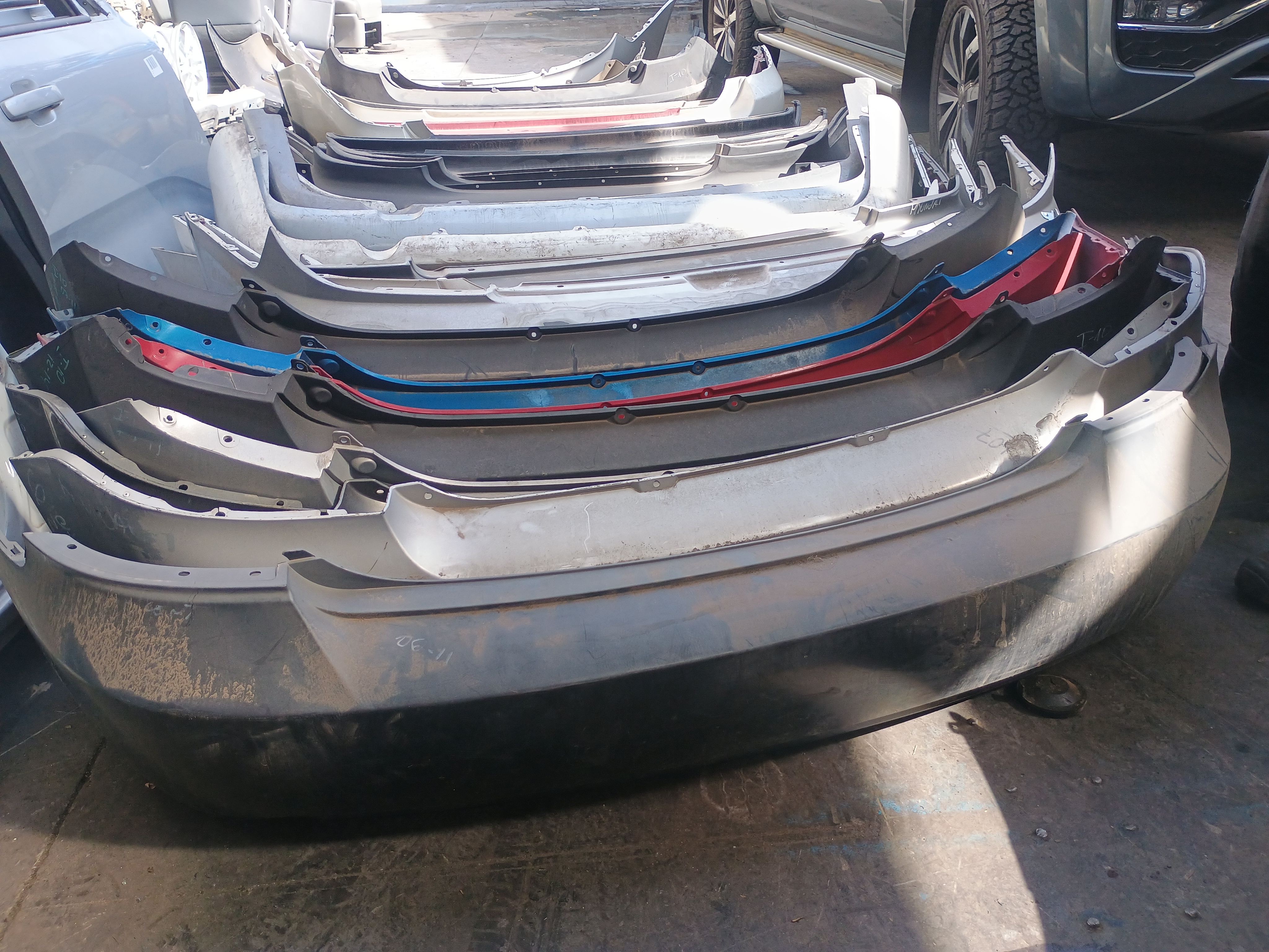 Parachoque trasero hyundai accent 2006 2007 2008 2009 2010 2011