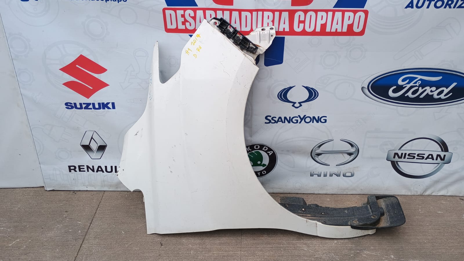 Tapabarro derecho hyundai h1
