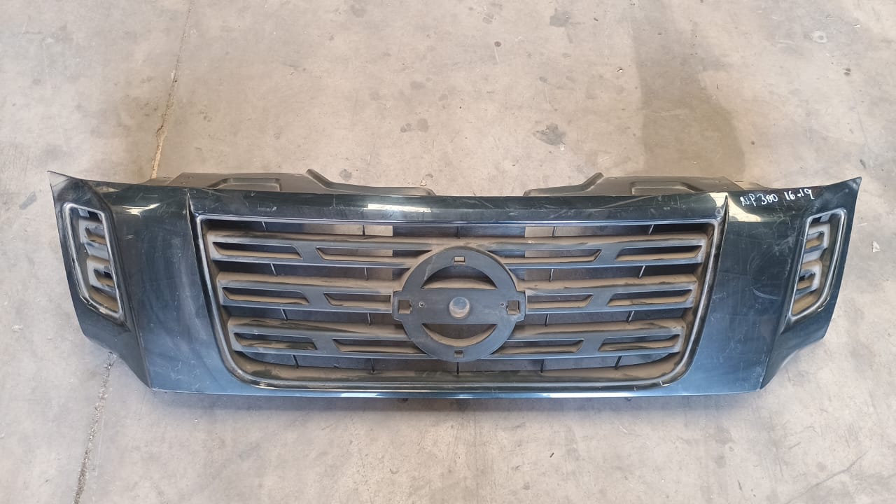 Mascara nissan np300