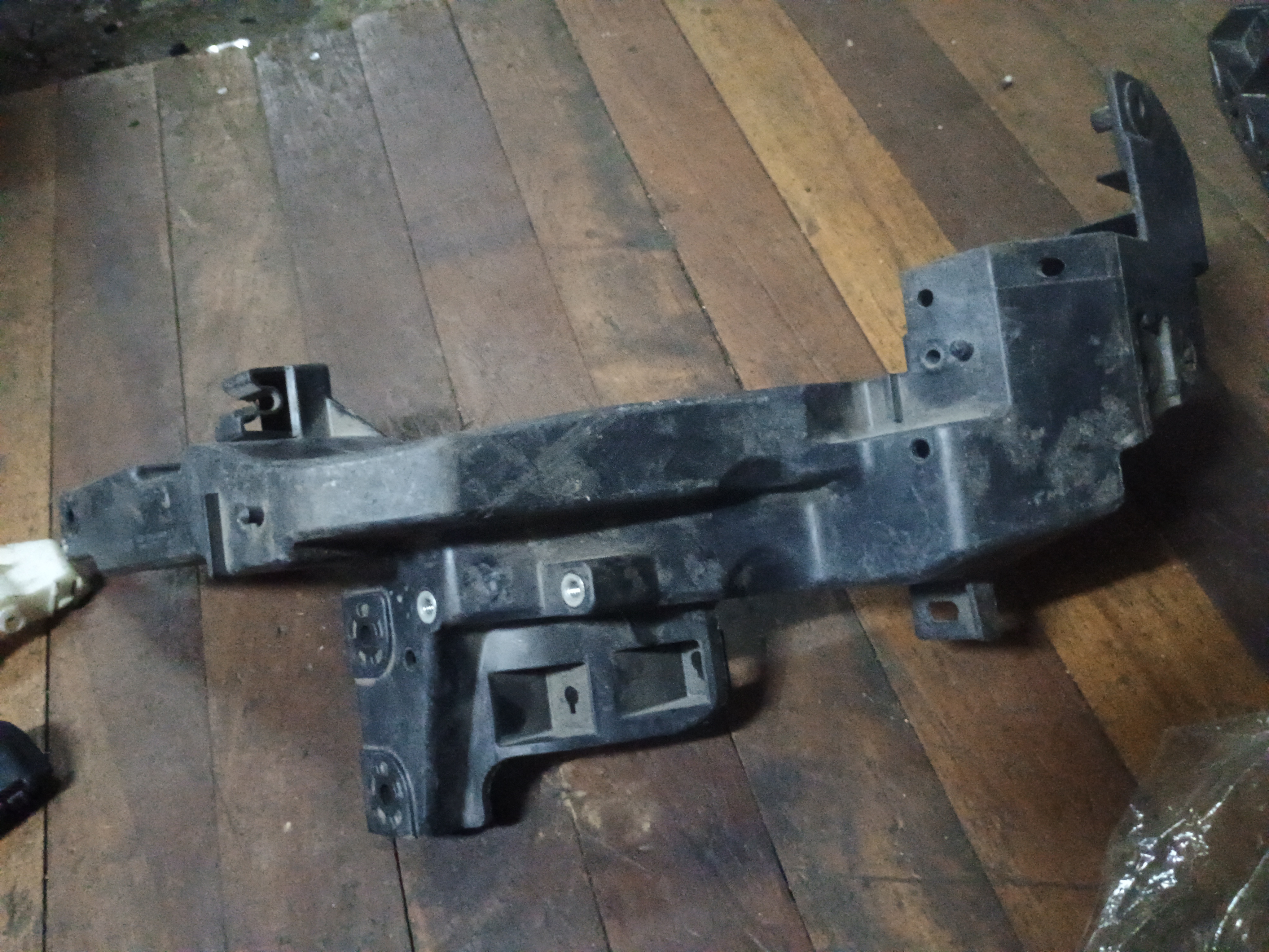Mensula bajo optico izquierdo hyundai i30