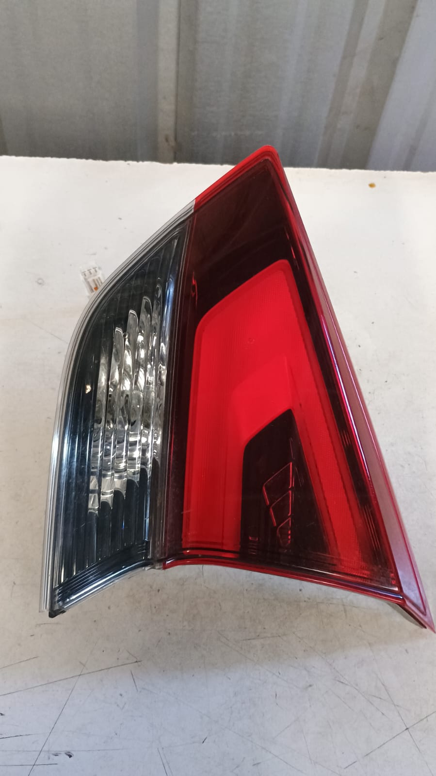 Foco maleta / portalon derecho nissan x-trail