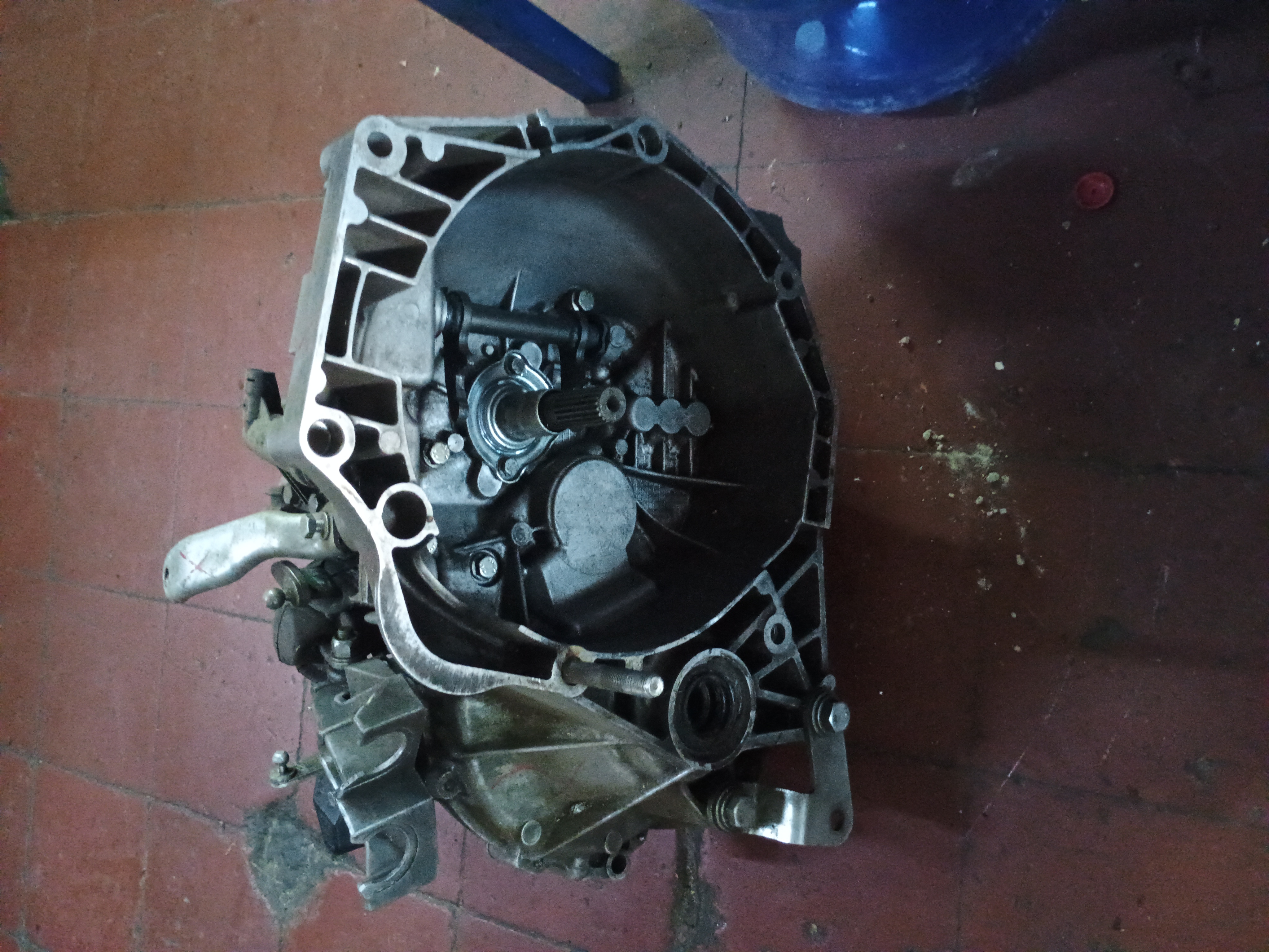 Caja de cambio mecanica fiat fiorino city 2013 2014 2015 2016 2017