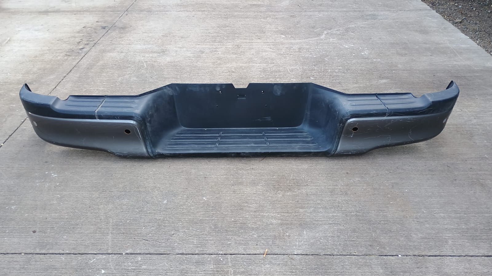 Parachoque trasero toyota hilux