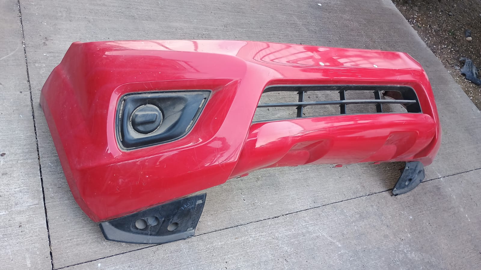 Parachoque delantero nissan np300 2015 2016 2017 2018 2019 2020