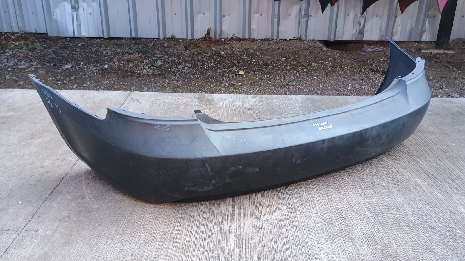 Parachoque trasero hyundai accent 2006 2007 2008 2009 2010 2011