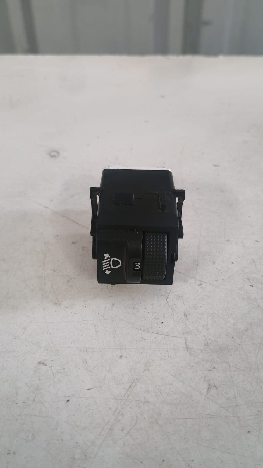 Control de iluminacion de opticos peugeot partner