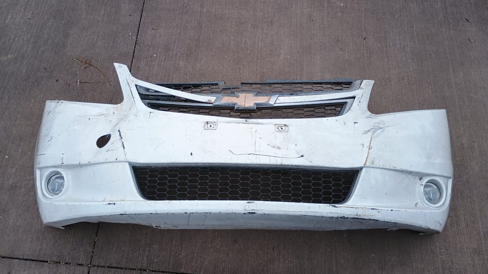 Parachoque delantero chevrolet sail