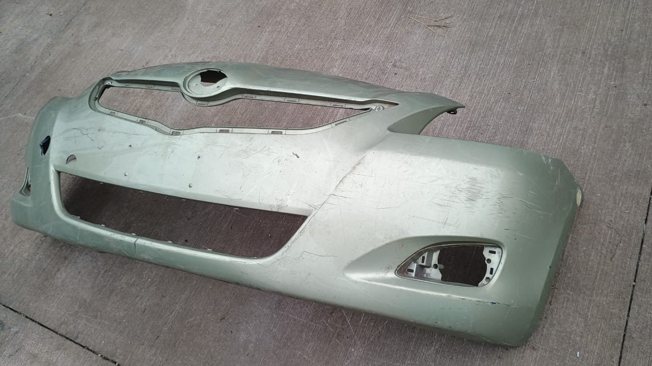 Parachoque delantero toyota yaris 2006 2007 2008 2009 2010 2011 2012 2013