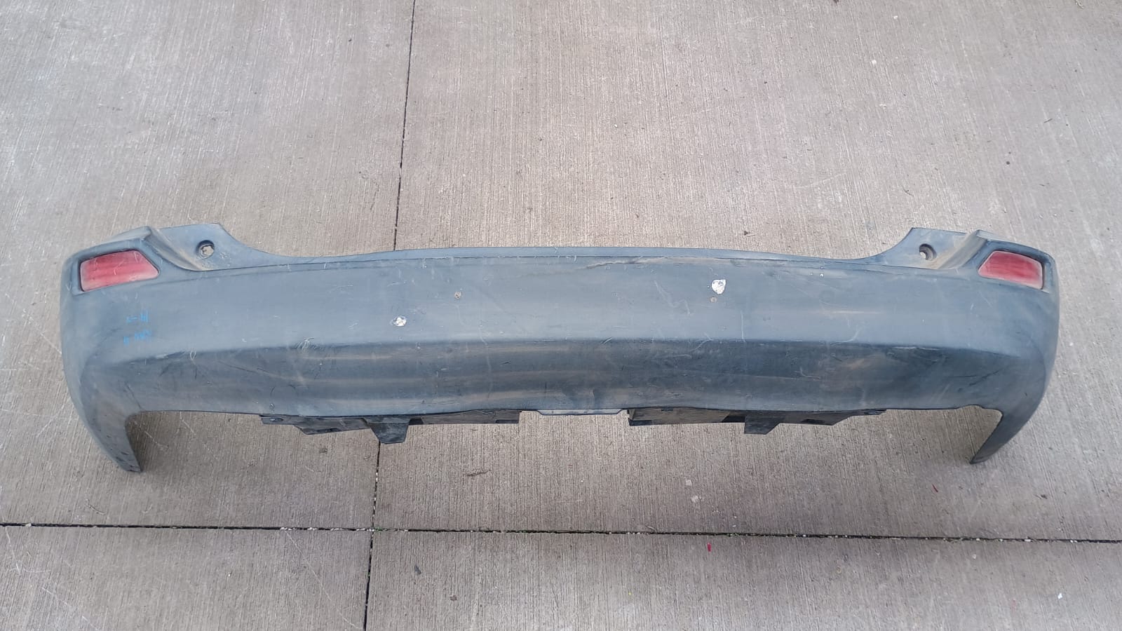 Parachoque trasero toyota rav4 2013 2014 2015