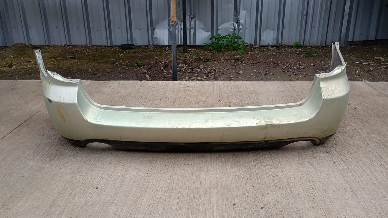 Parachoque trasero subaru outback 2004 2005 2006