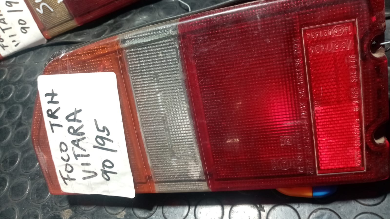 Foco trasero derecho suzuki grand vitara 1990 1991 1992 1993