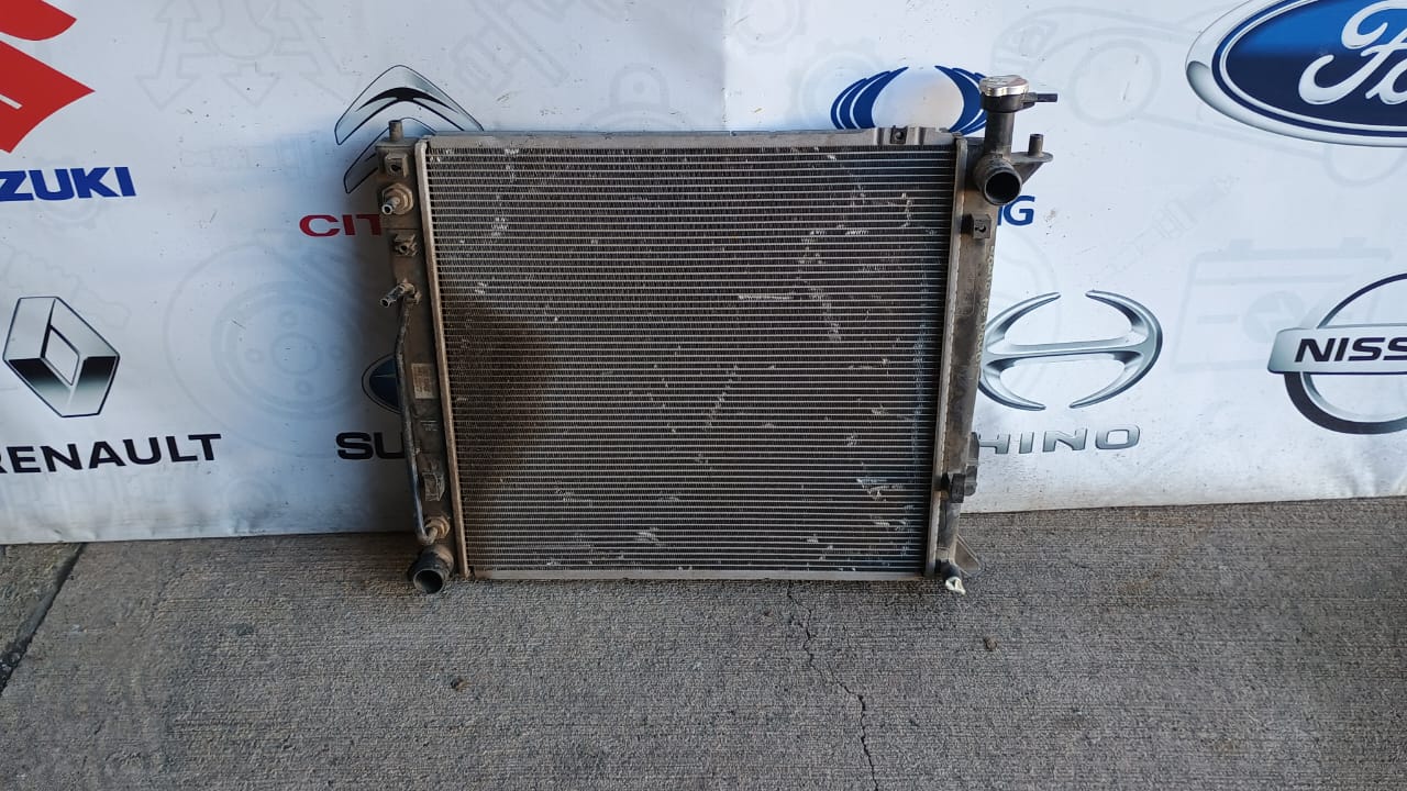 Radiador de agua hyundai santa fe