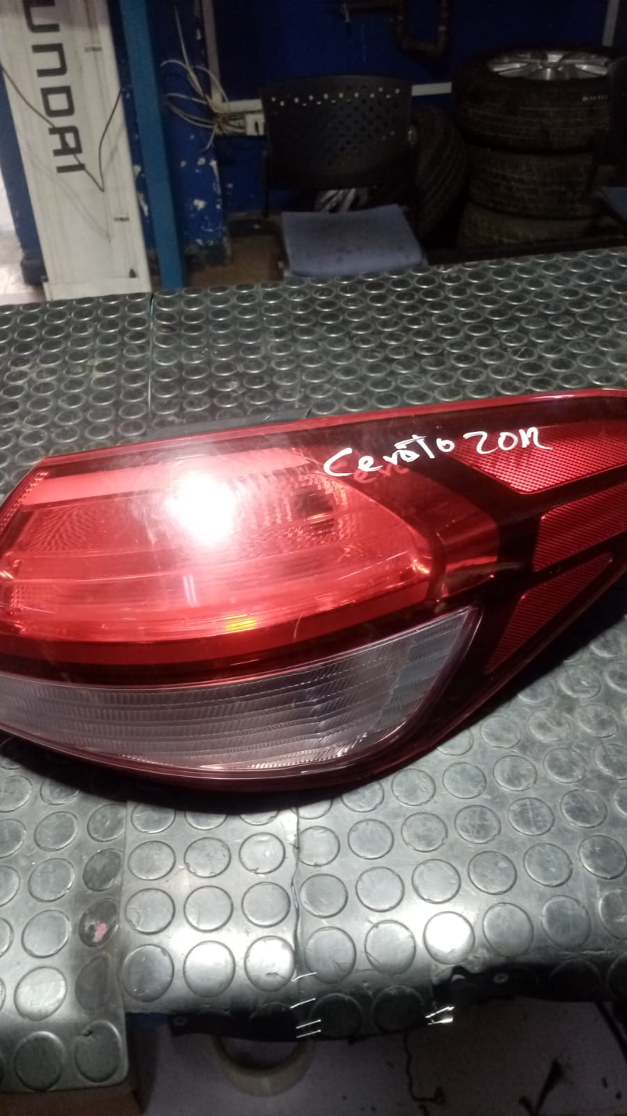 Foco trasero derecho kia cerato 2016 2017 2018